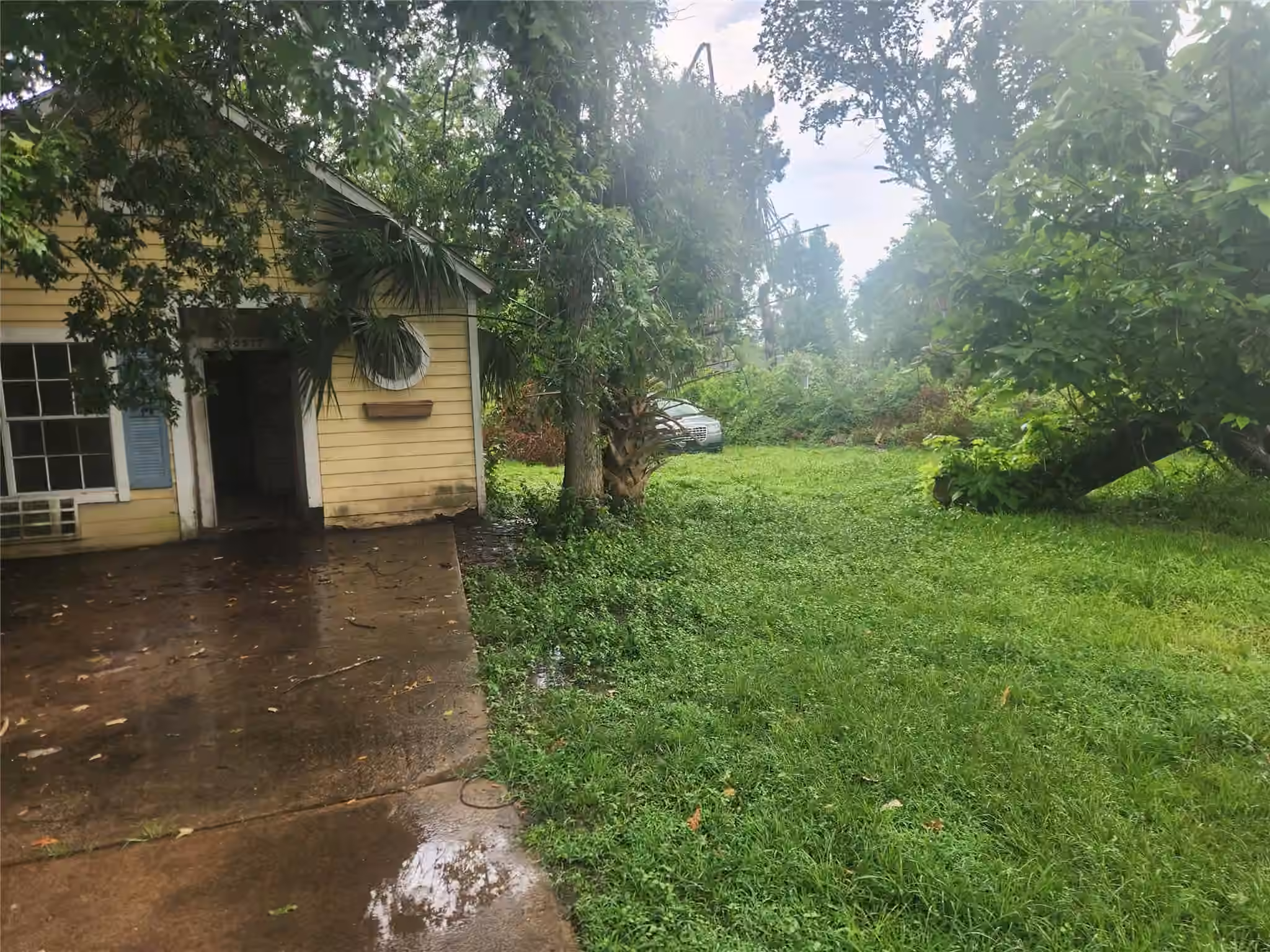 Photo 2 of 10517 Wicklowe Street, Houston, TX