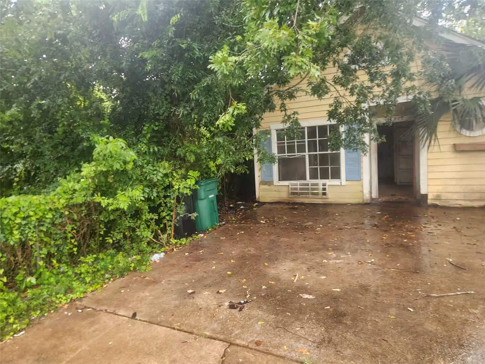 Photo 3 of 10517 Wicklowe Street, Houston, TX