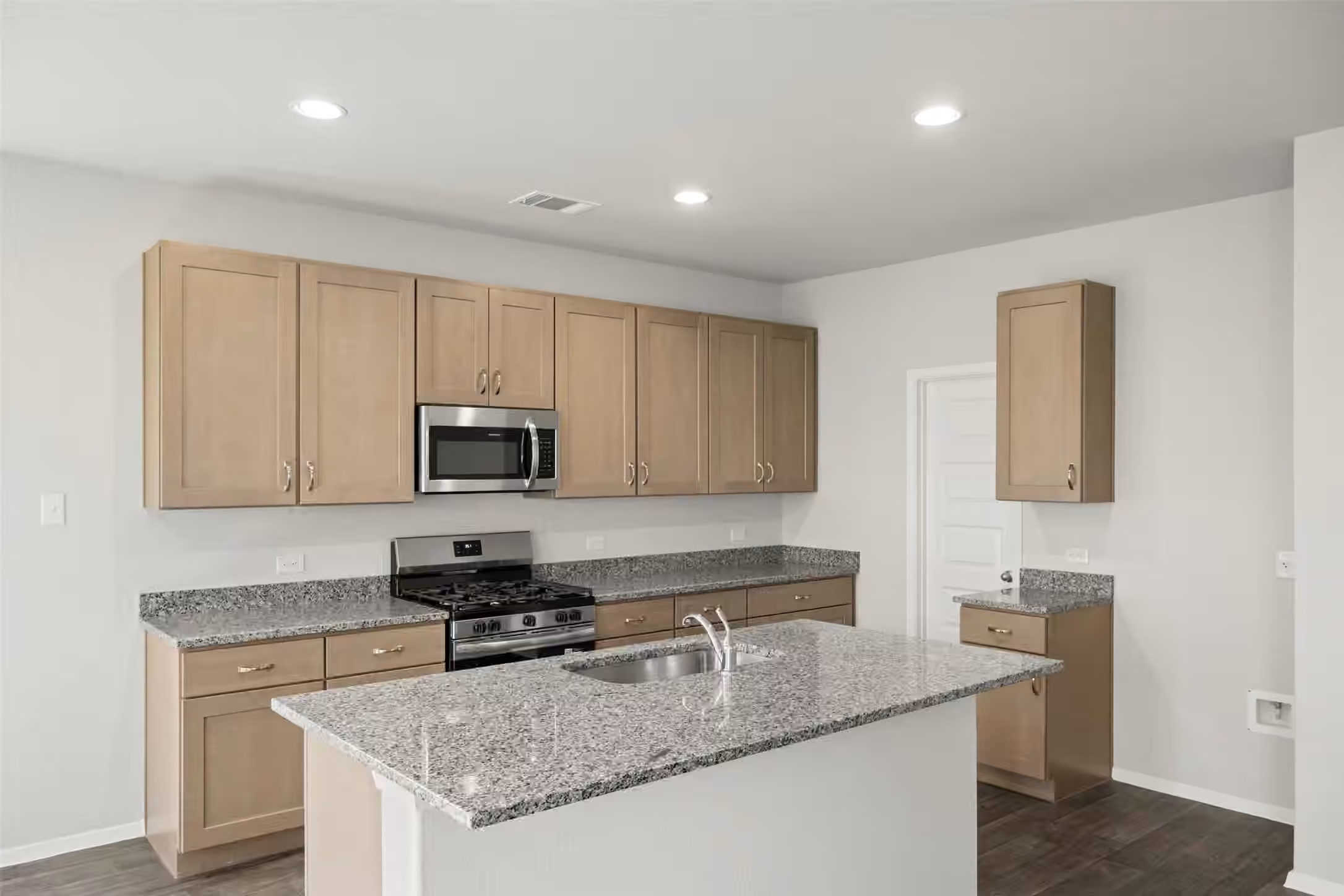 Photo 5 of 21516 Holbrook Drive, New Caney, TX