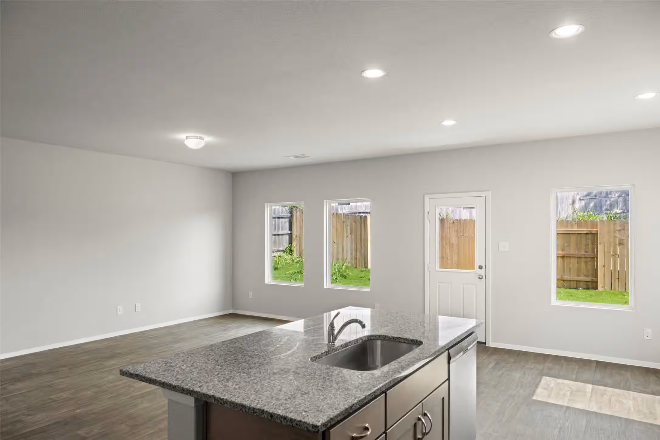 Photo 7 of 21516 Holbrook Drive, New Caney, TX