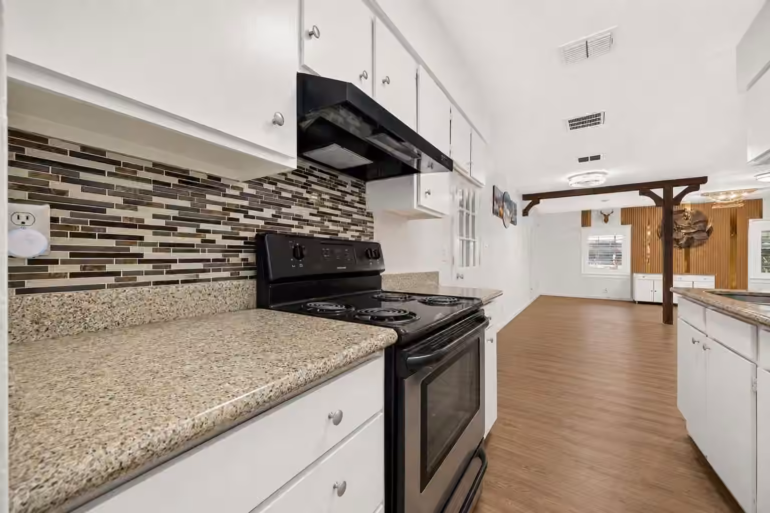Photo 7 of 1914 Oaklawn Street, Sugar Land, TX
