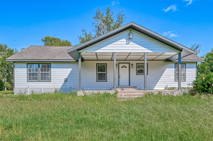 Photo of 106 County Road 416, Brazoria, TX