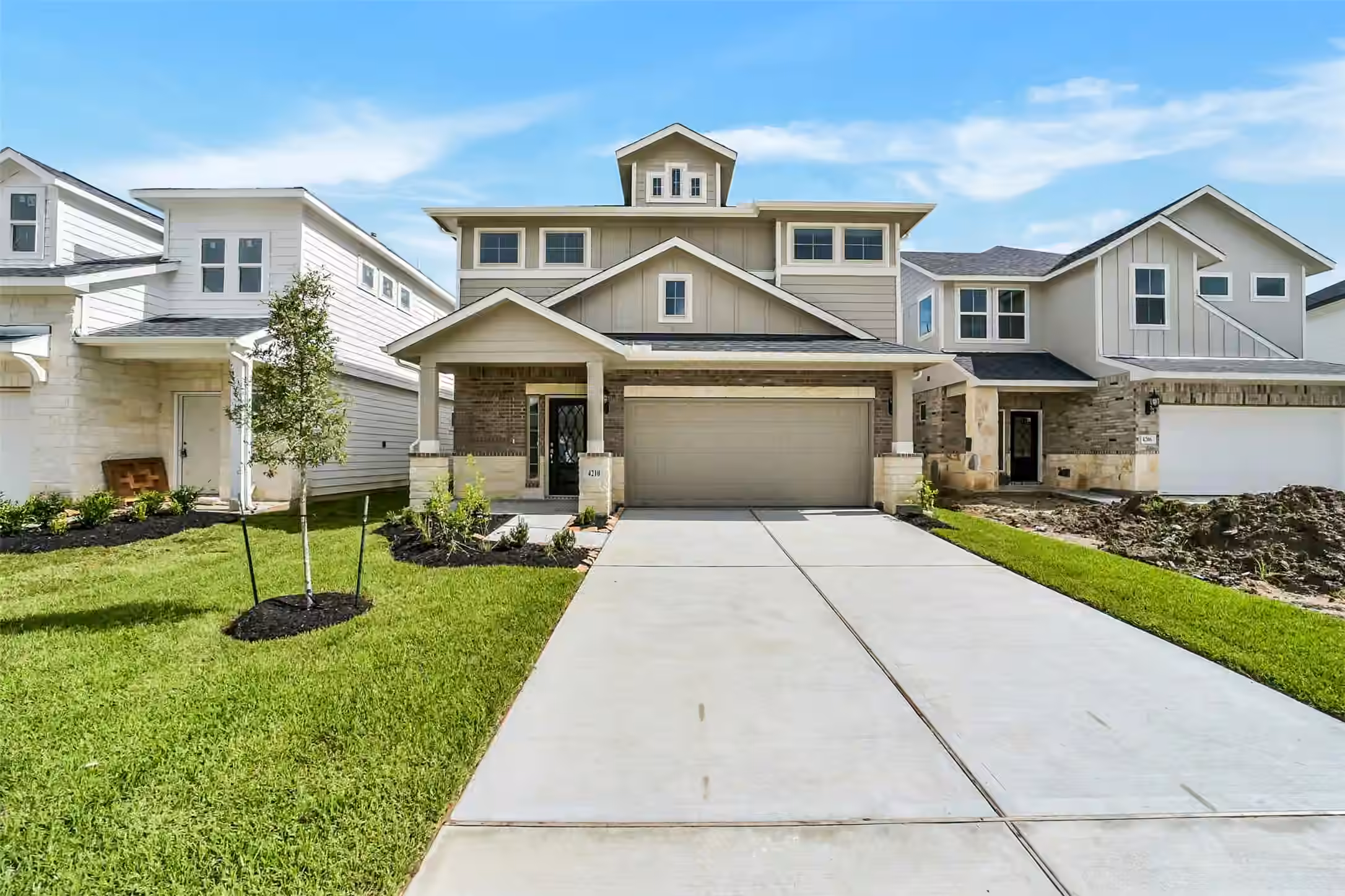 Photo 2 of 4210 Helmside Lane, Houston, TX