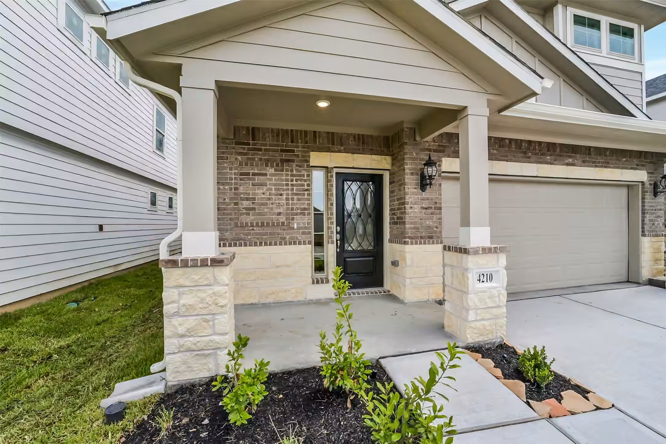 Photo 4 of 4210 Helmside Lane, Houston, TX
