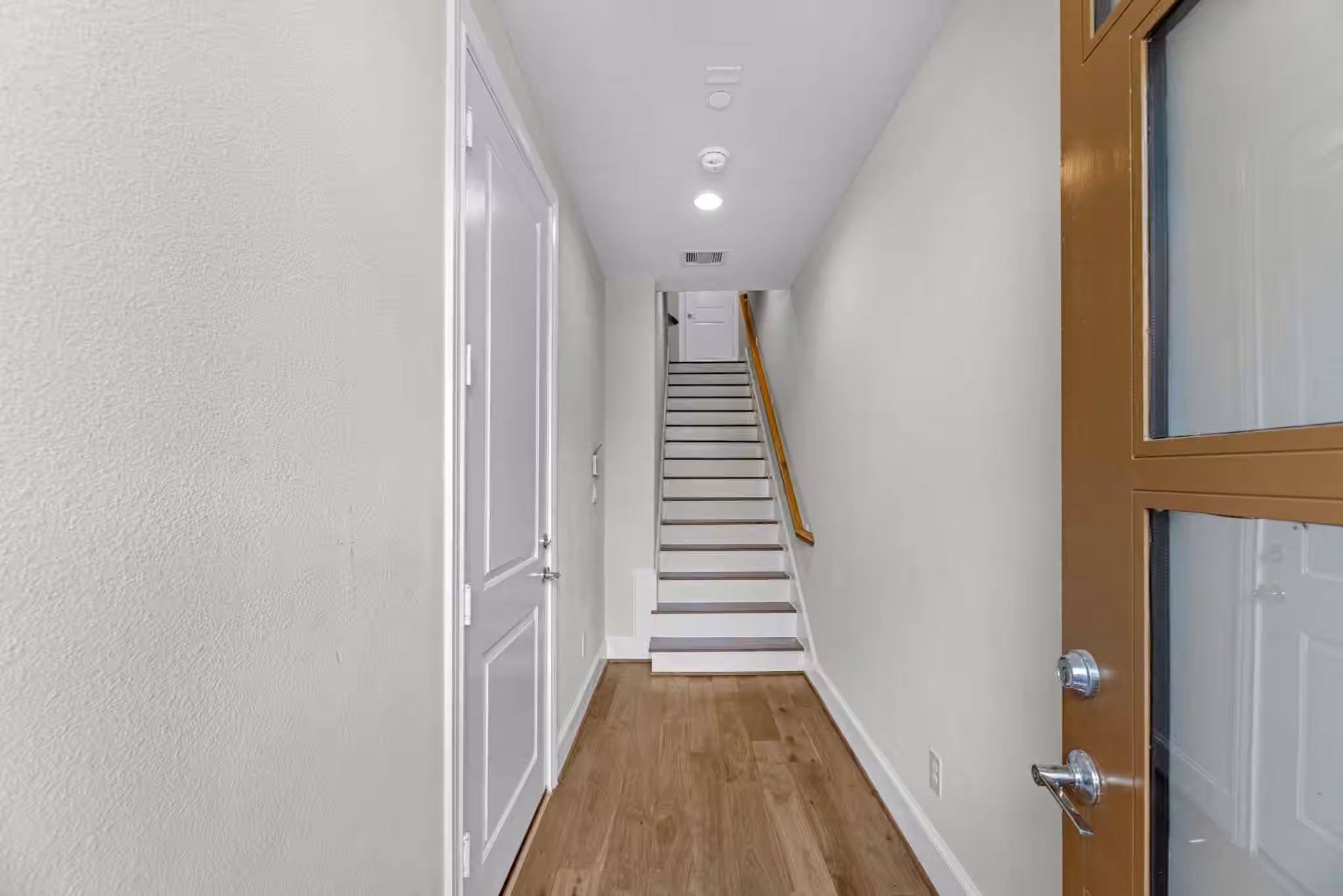 Photo 2 of 813 Bringhurst Street, Houston, TX