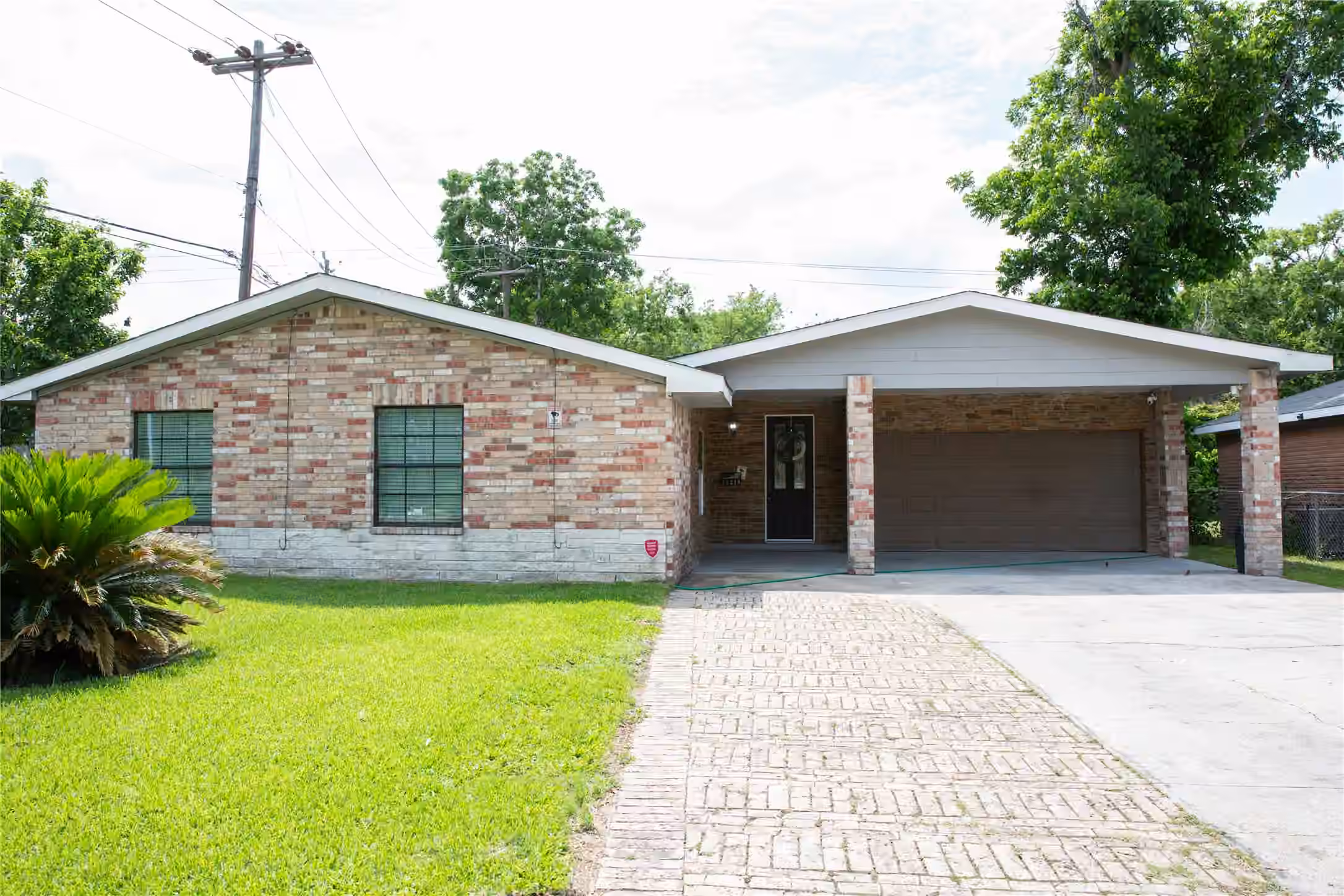 Photo of 12218 Hillcroft Street, Houston, TX 77035