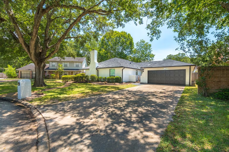 Photo 2 of 14611 Moss Creek Lane, Cypress, TX