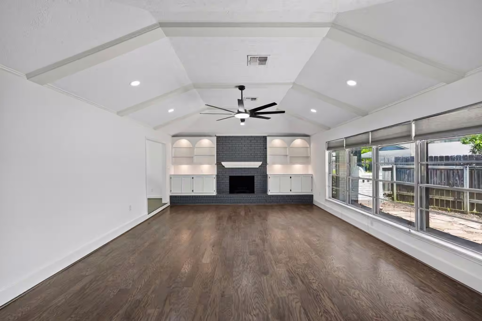 Photo 4 of 14611 Moss Creek Lane, Cypress, TX