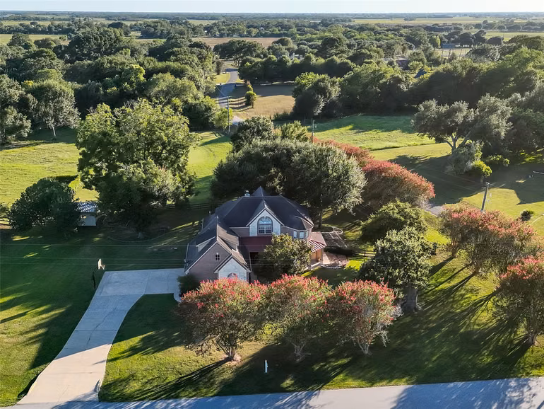 Photo 2 of 211 Brazos Hill Lane, Sealy, TX