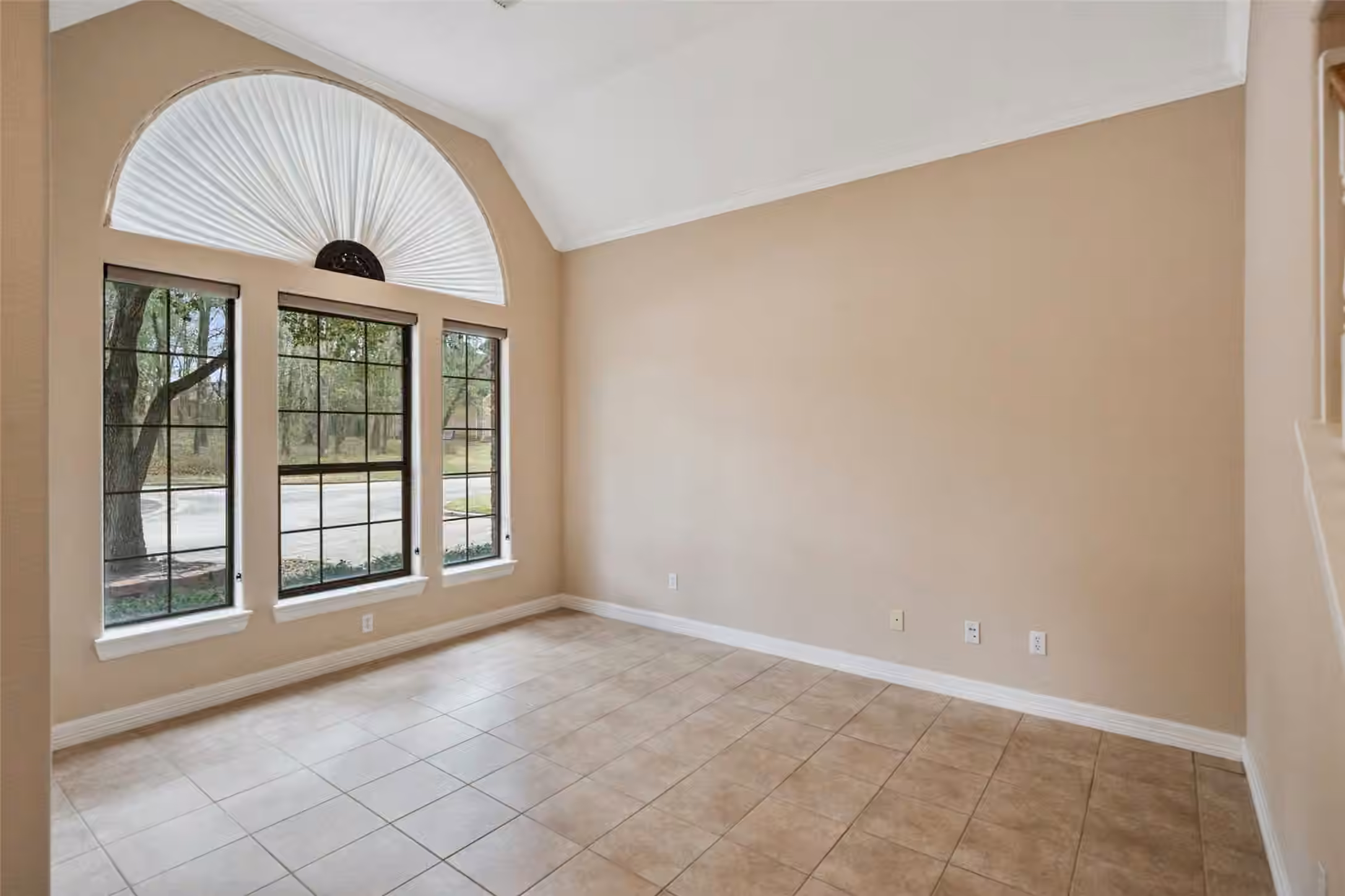 Photo 6 of 901 Longmire Road 28, Conroe, TX