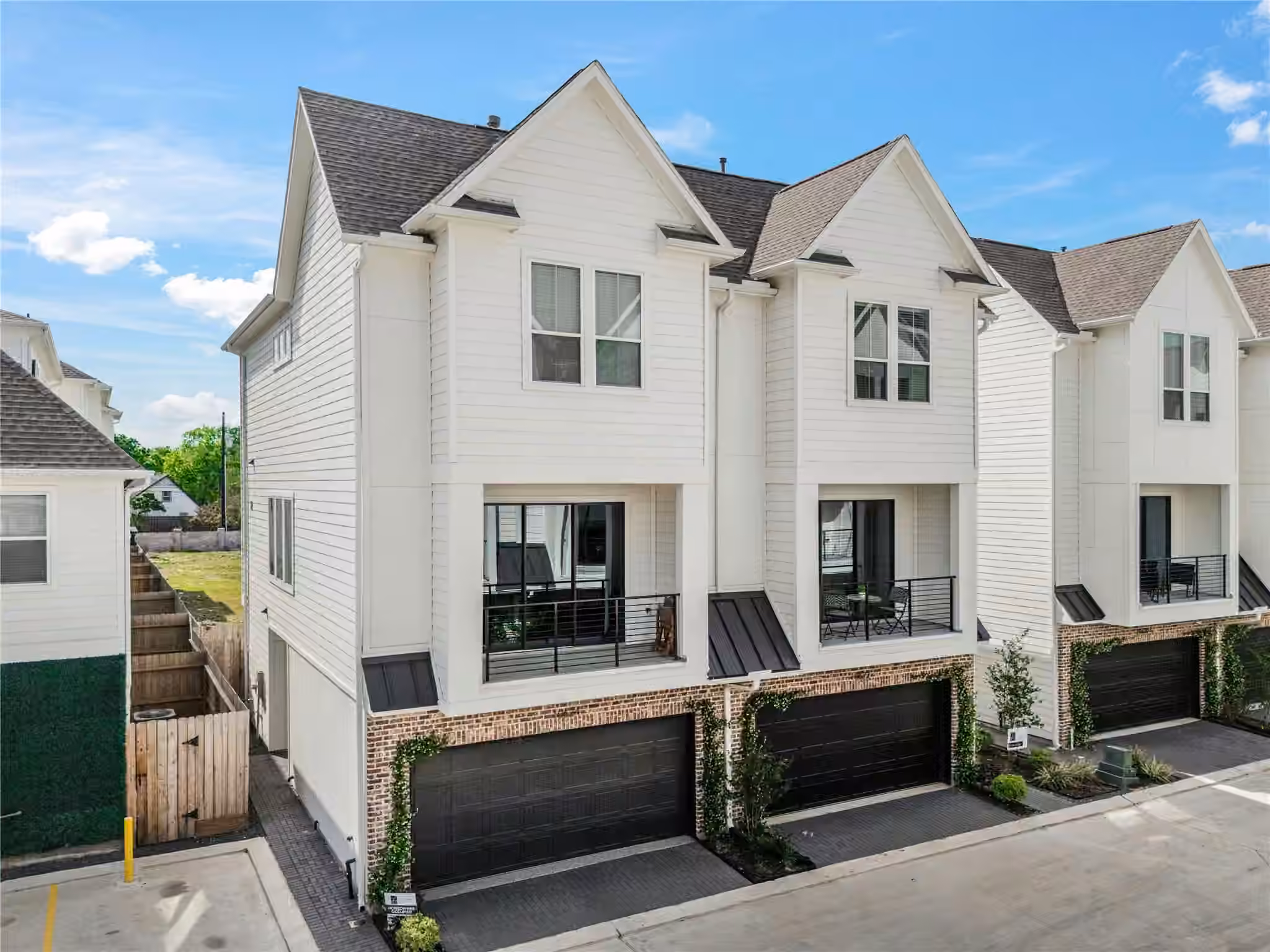 Photo 2 of 10610 Cascade Ledge Lane, Houston, TX