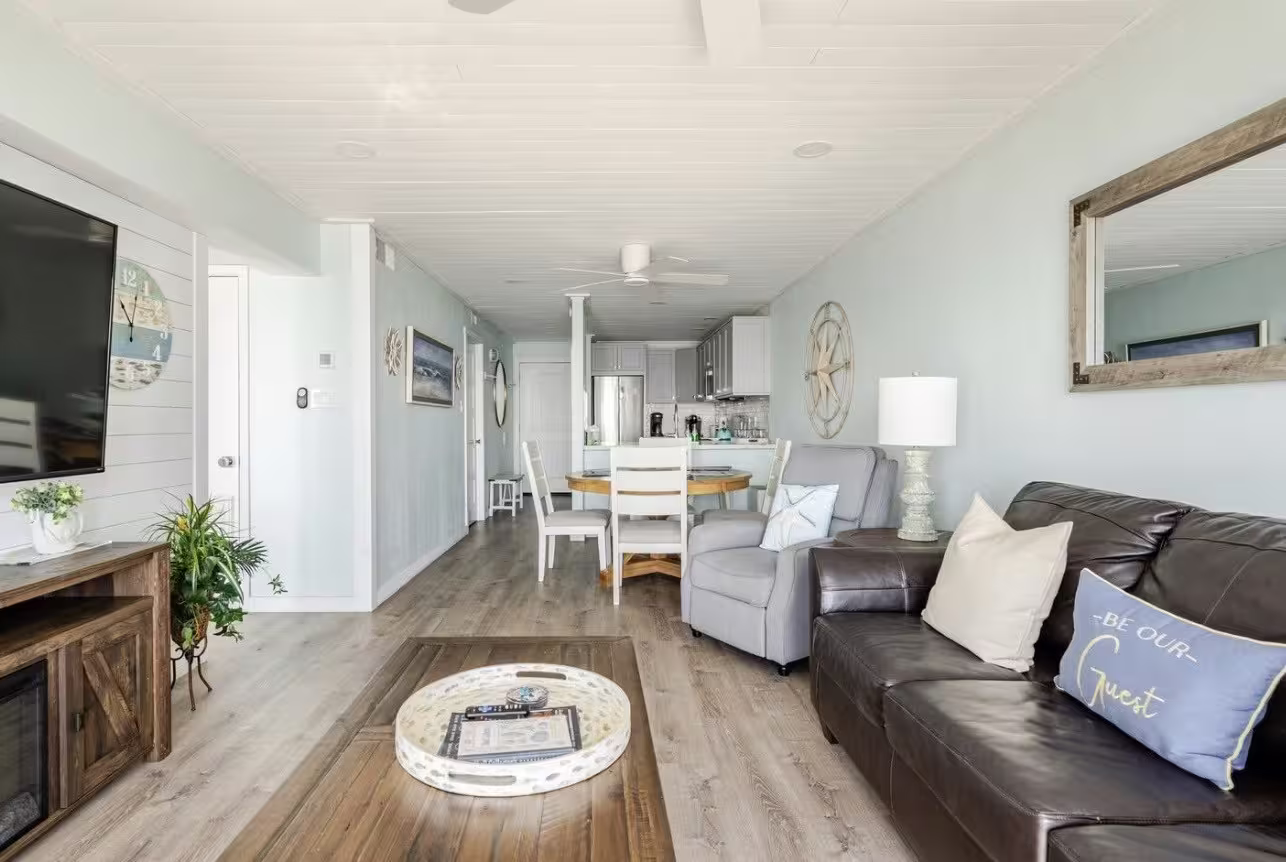 Photo 3 of 7310 Seawall Boulevard 806, Galveston, TX
