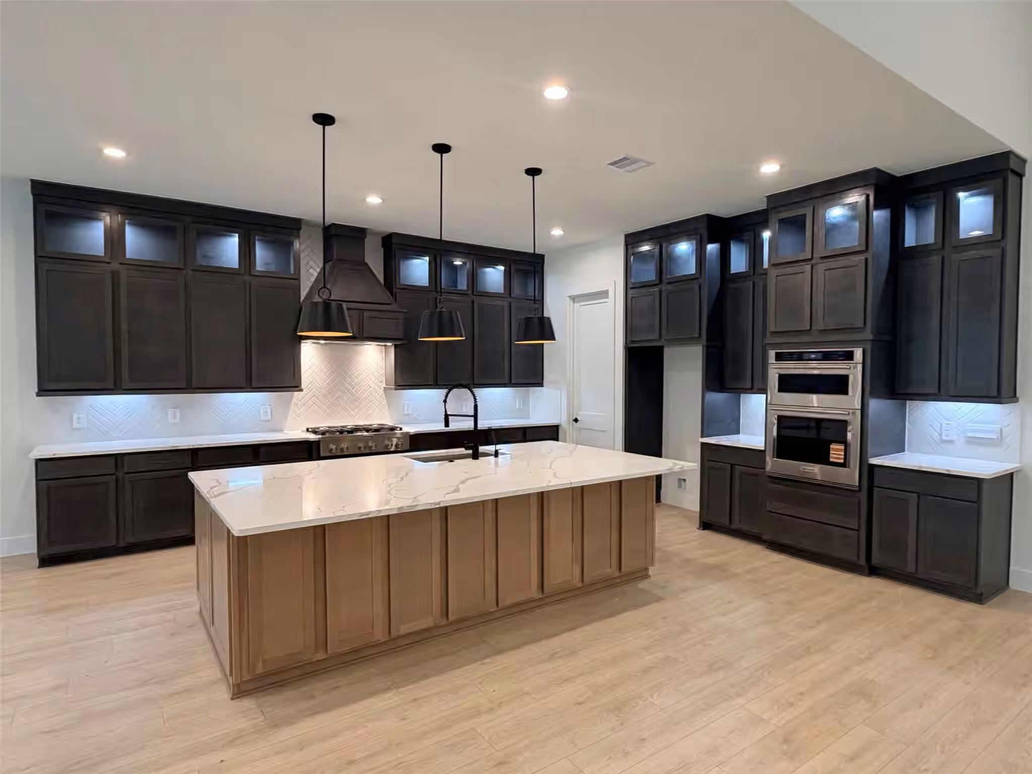 Photo 2 of 259 Gonsoulin Lane, Pinehurst, TX