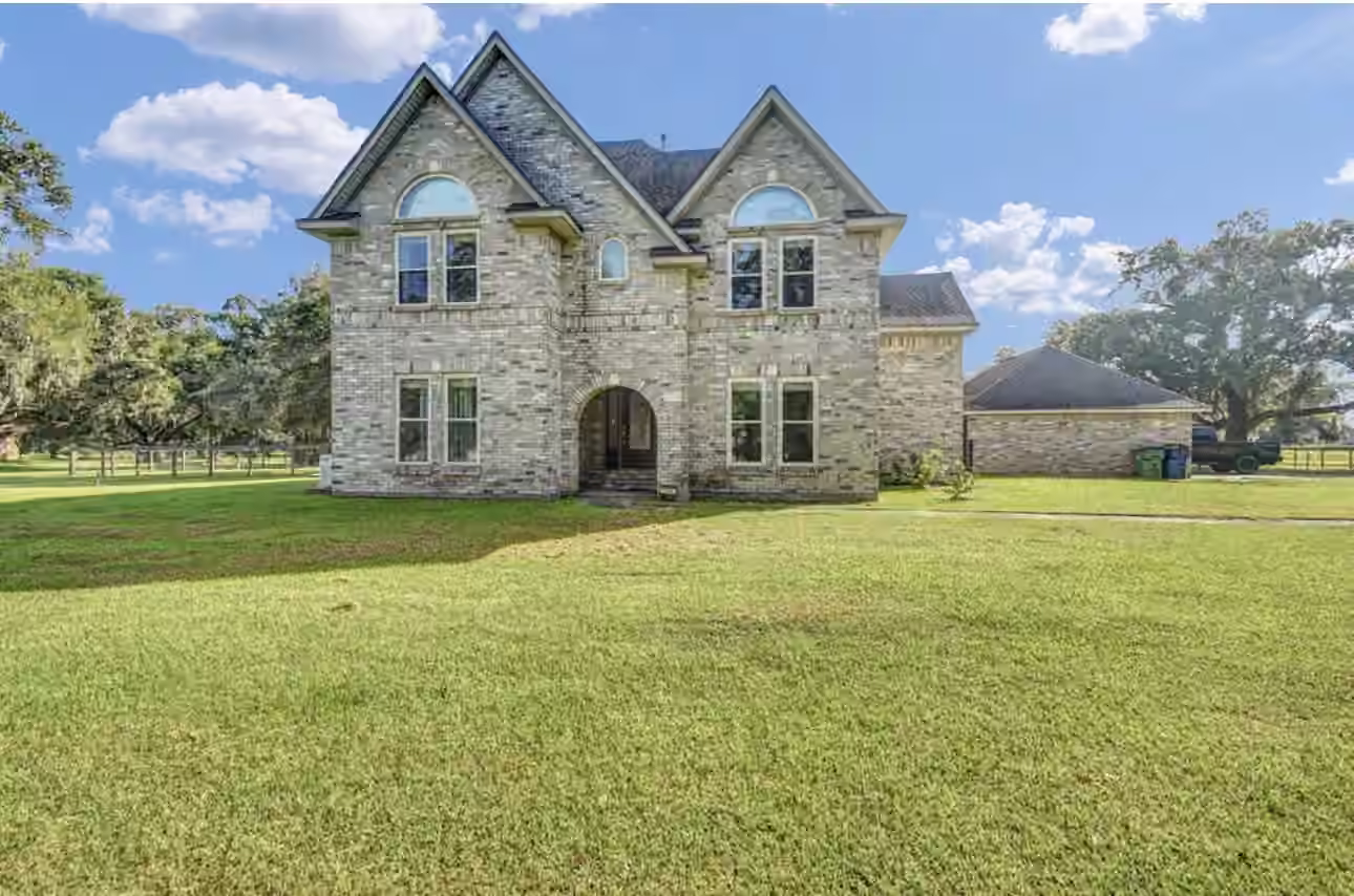 Photo 3 of 1314 Remington Court, Angleton, TX
