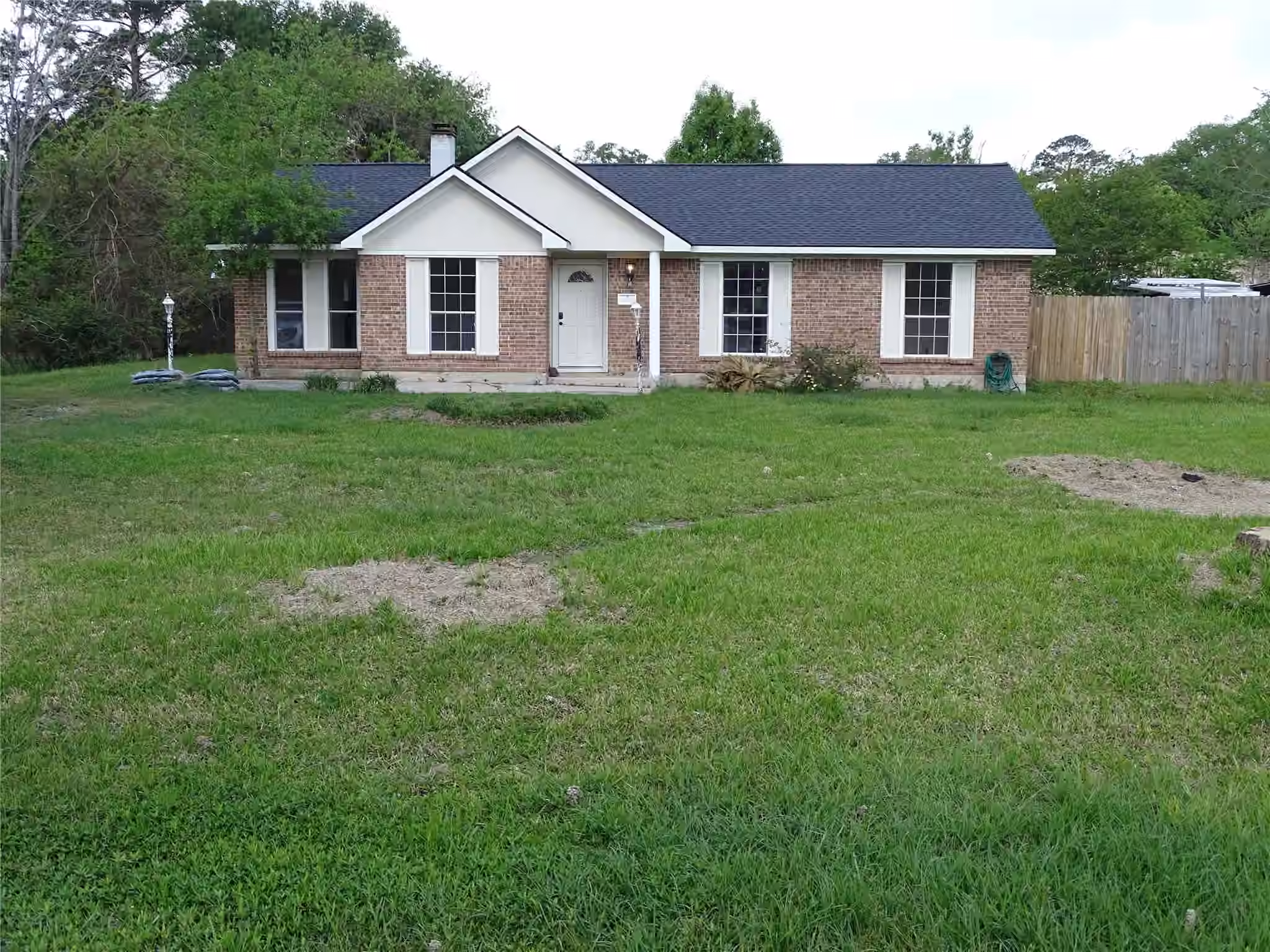 Photo of 18906 Woodridge Drive, Conroe, TX 77302
