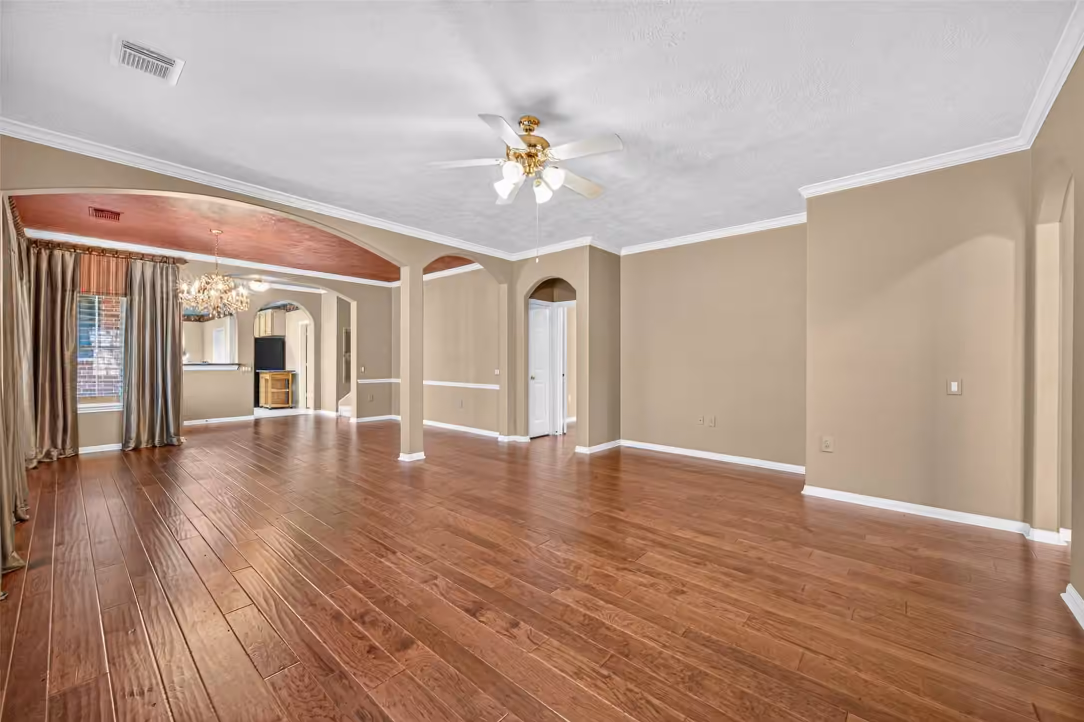 Photo 7 of 1407 Capri Place Lane, Pearland, TX