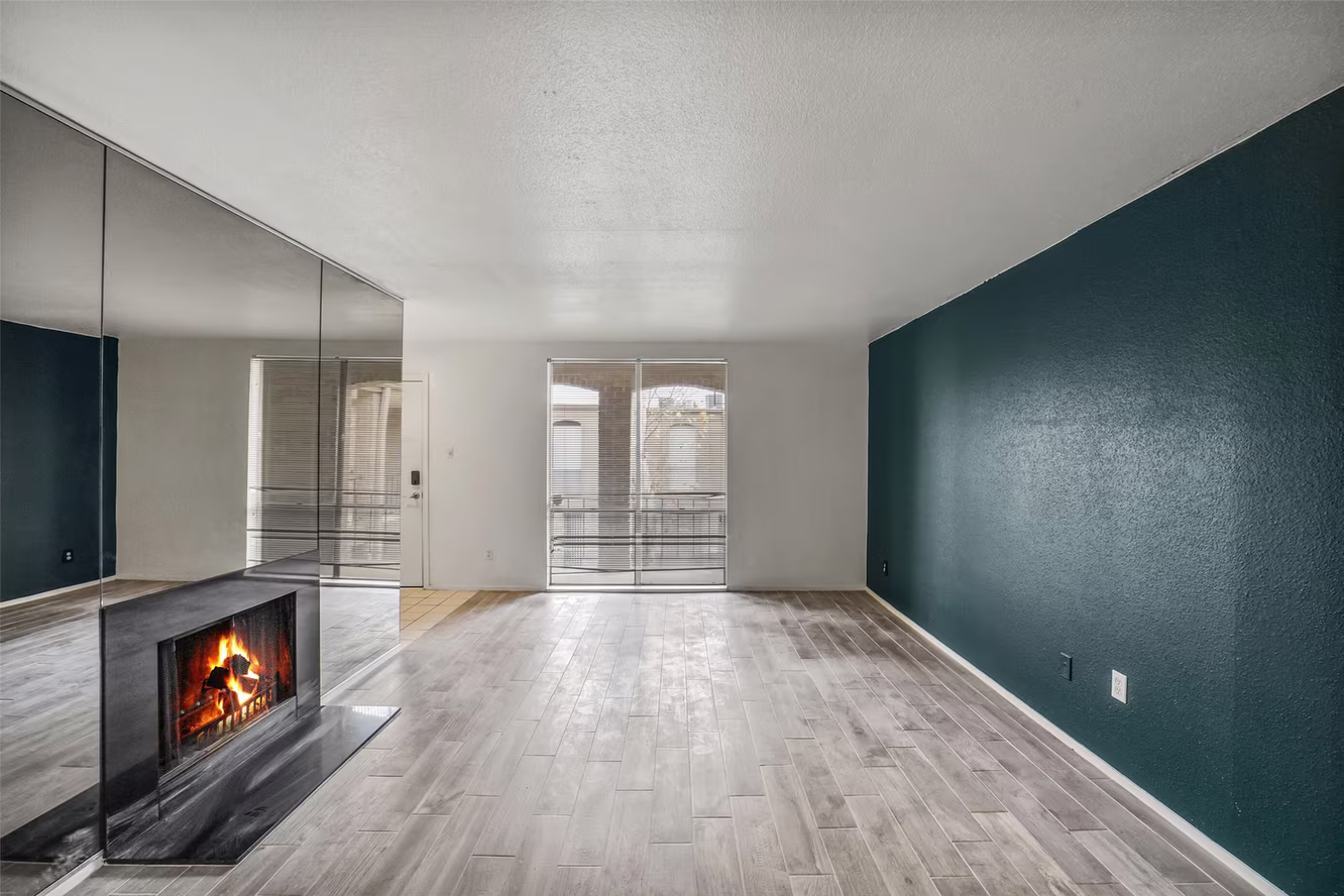 Photo 4 of 4643 Wild Indigo Street 414, Houston, TX