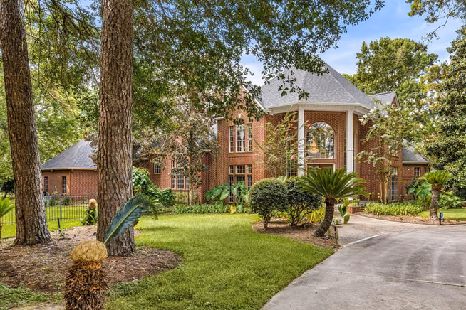 Photo 5 of 17511 Hawkin Lane, Tomball, TX