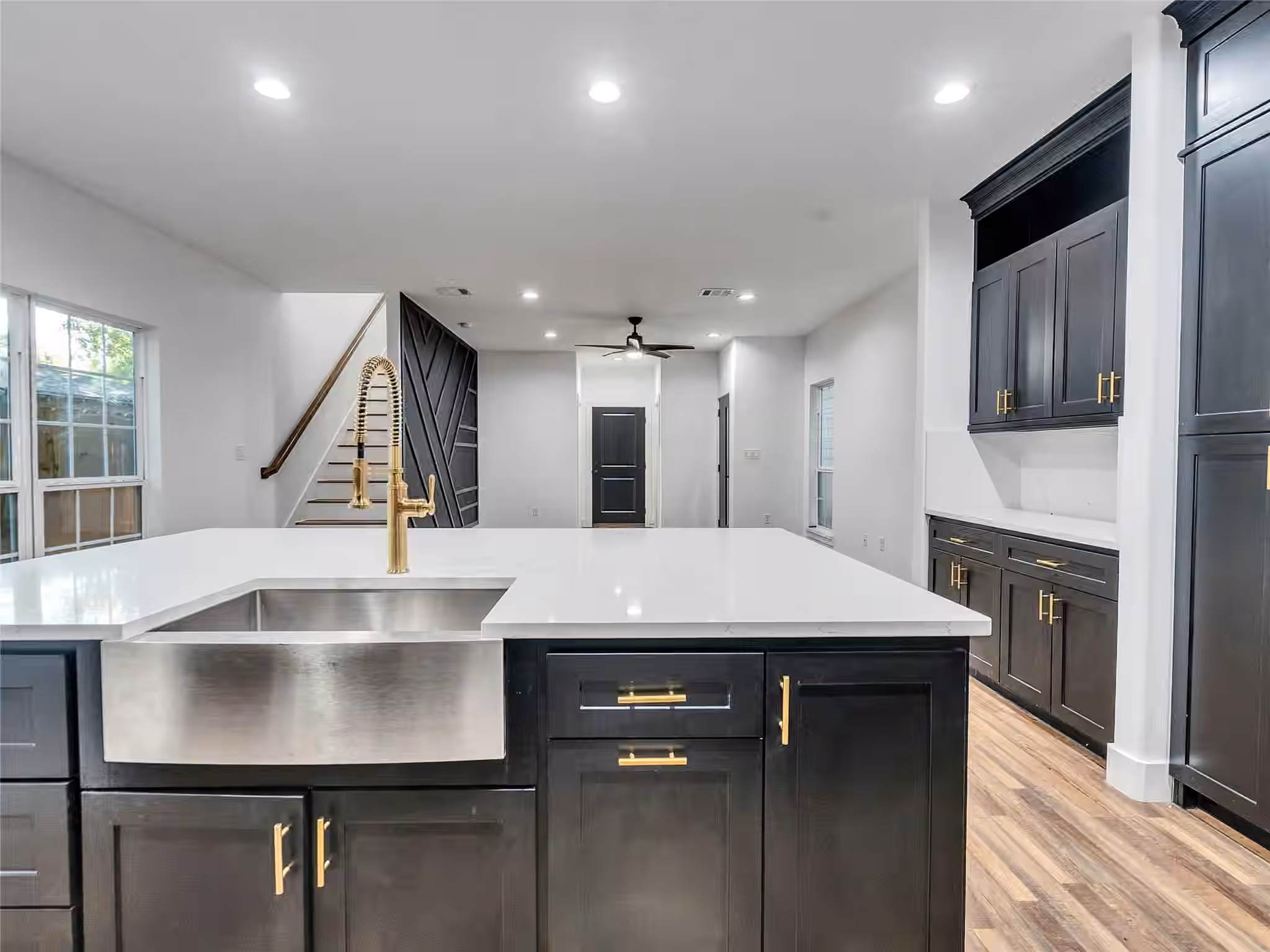 Photo 6 of 237 Hahlo Street, Houston, TX
