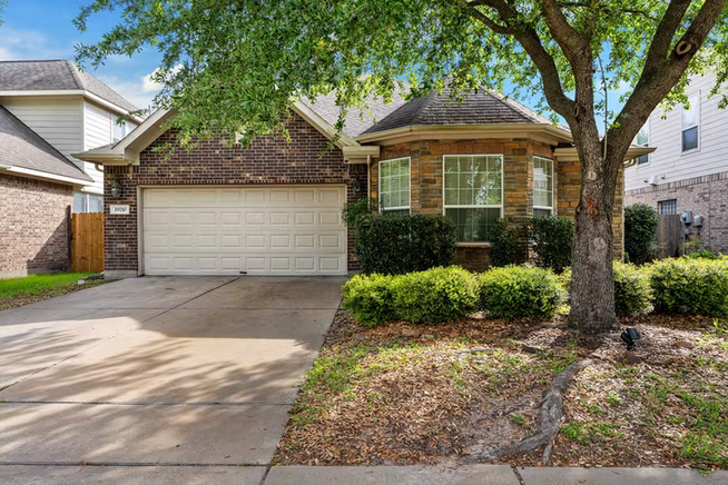 Photo 3 of 19710 Valkyrie Drive, Spring, TX