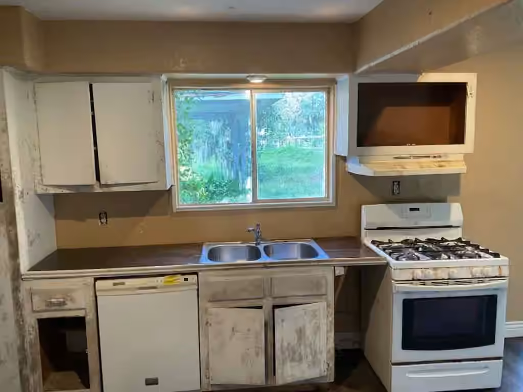 Photo 5 of 543 Bluebonnet Drive, Freeport, TX