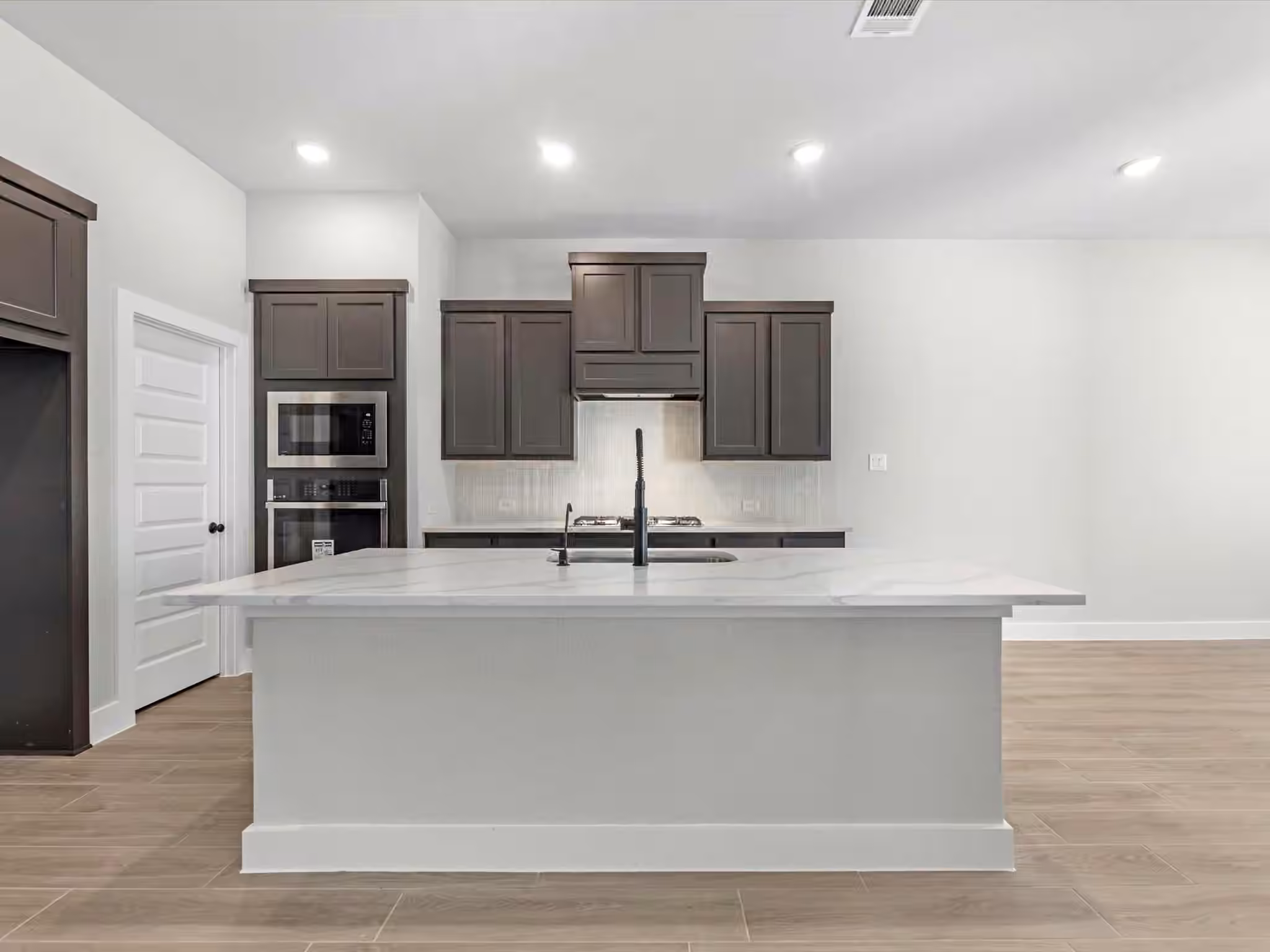 Photo 3 of 22615 Ruby Forest Road, Tomball, TX