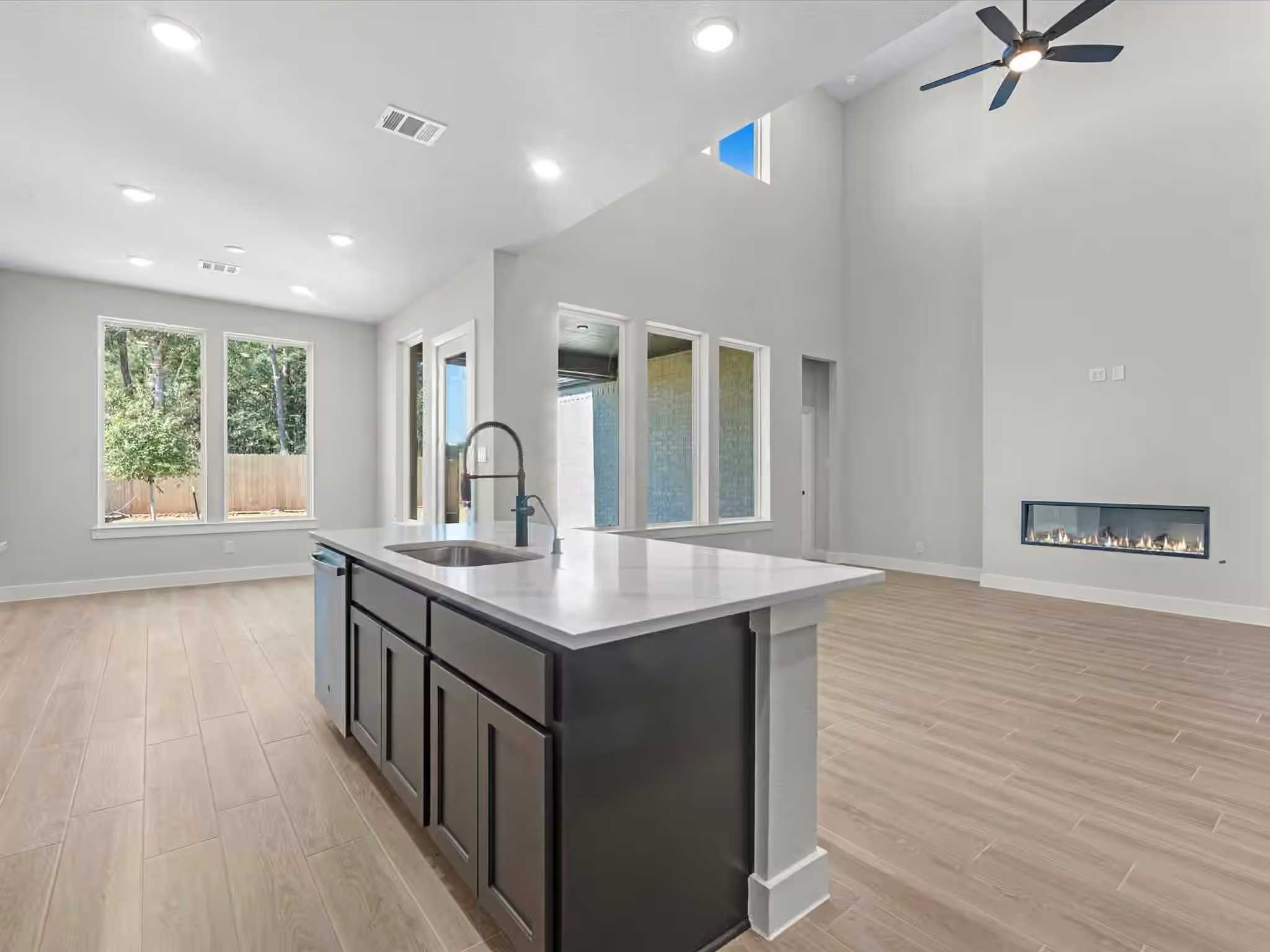 Photo 5 of 22615 Ruby Forest Road, Tomball, TX