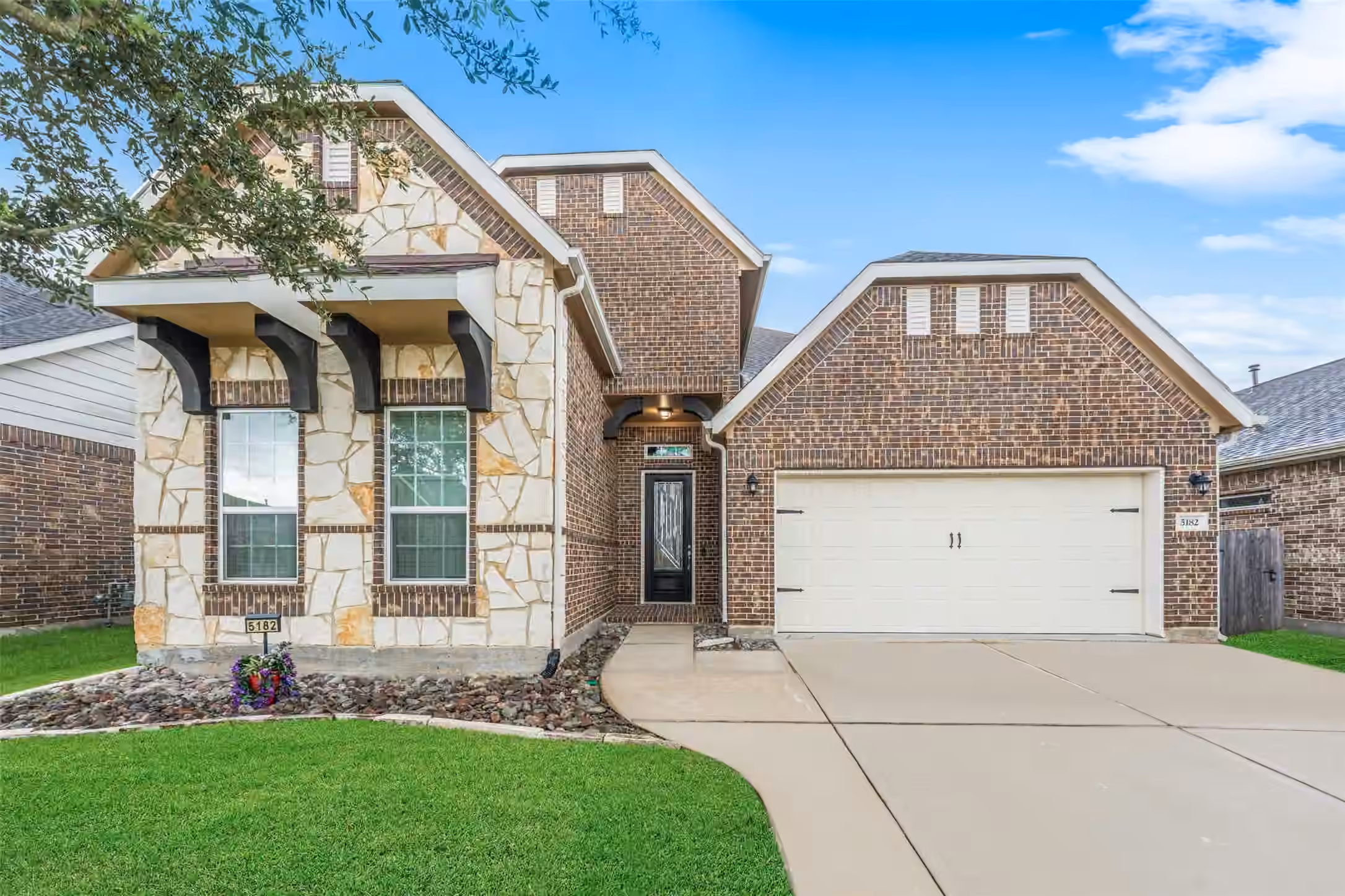 Photo of 5182 Echo Falls Drive, Alvin, TX 77511