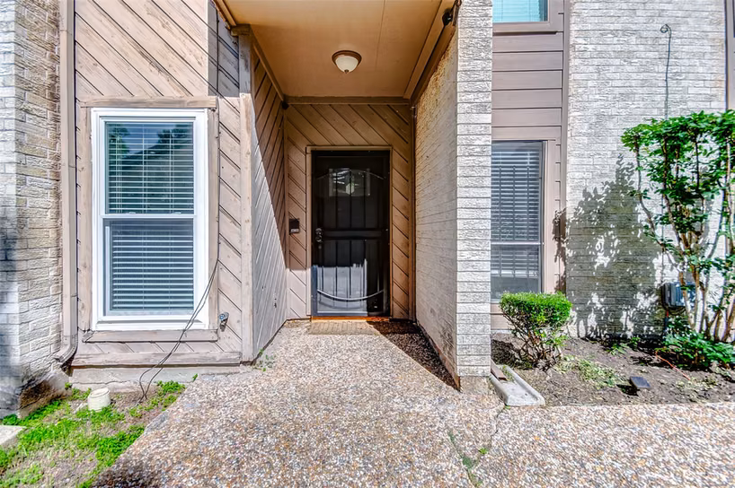 Photo 2 of 11280 Braes Forest Drive 401, Houston, TX