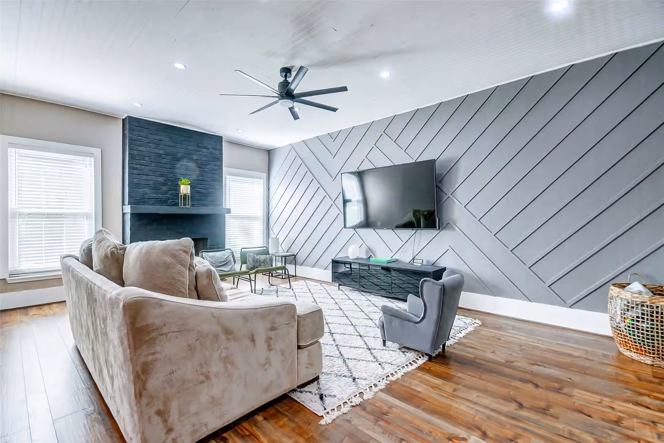 Photo 4 of 11280 Braes Forest Drive 401, Houston, TX
