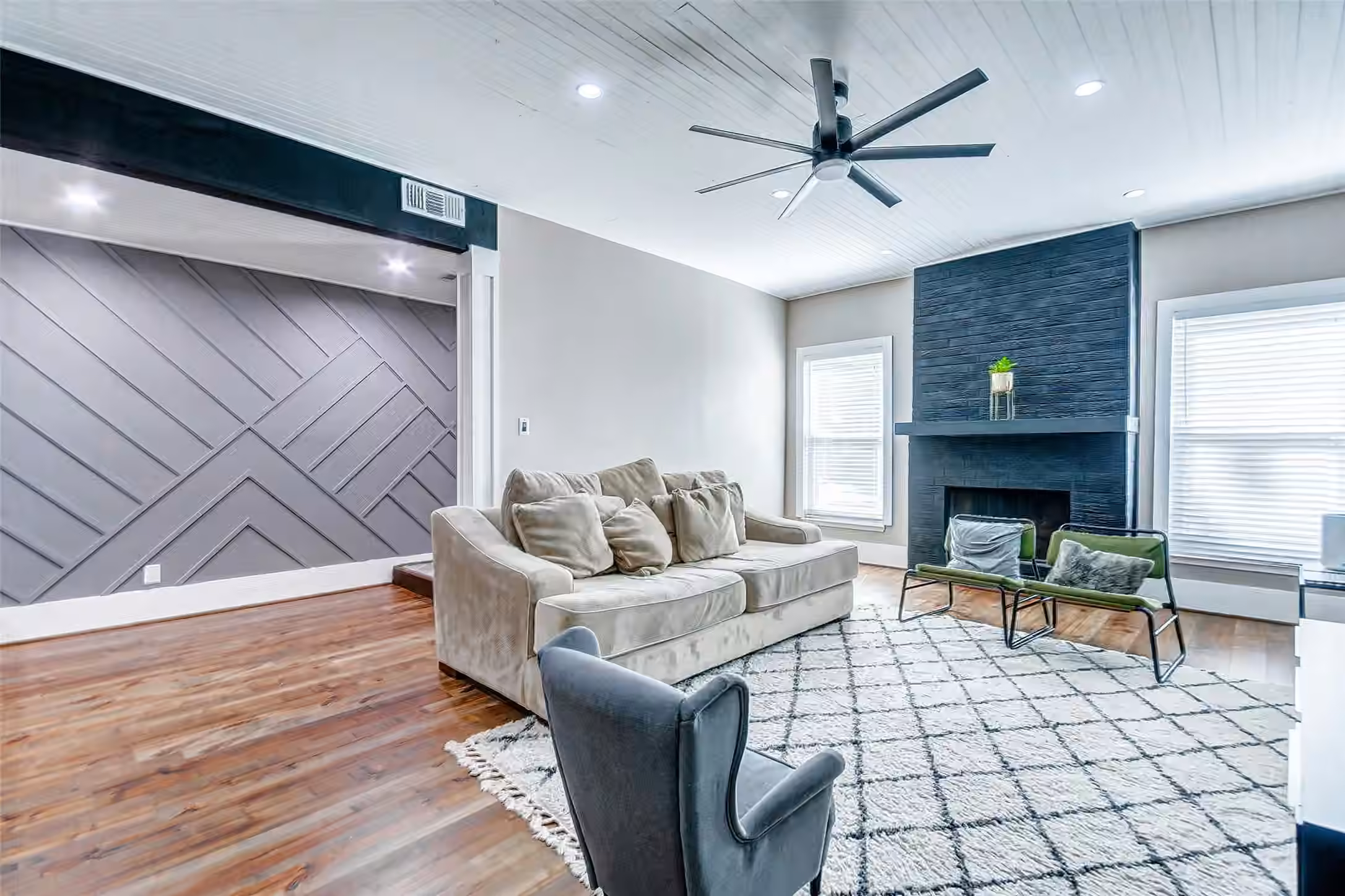 Photo 5 of 11280 Braes Forest Drive 401, Houston, TX