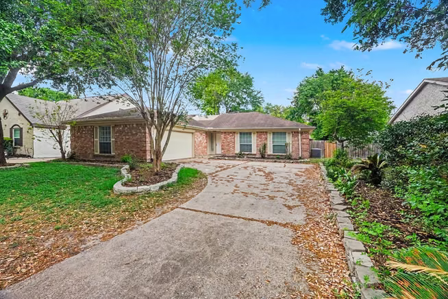 Photo 2 of 22206 Fincastle Drive, Katy, TX
