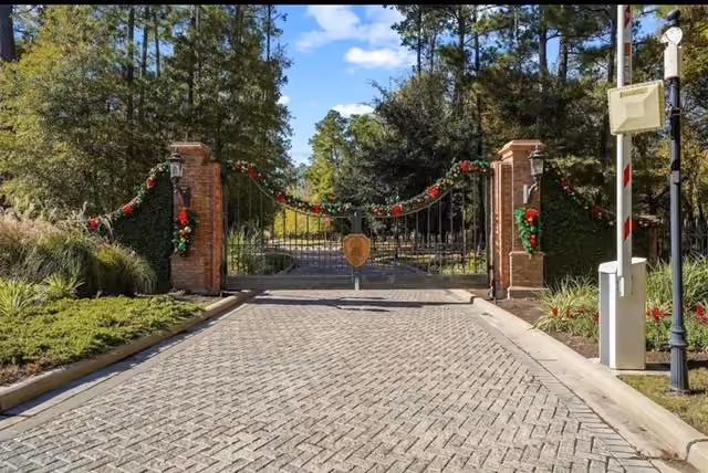 Photo 7 of 422 N Copa Palm Loop, Montgomery, TX