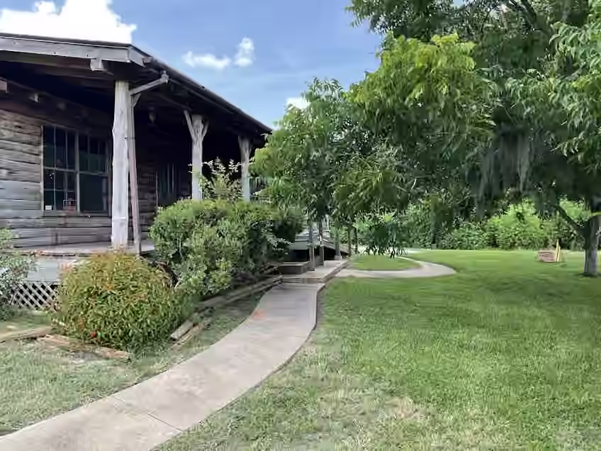 Photo 2 of 4012 County Road 461a, Brazoria, TX