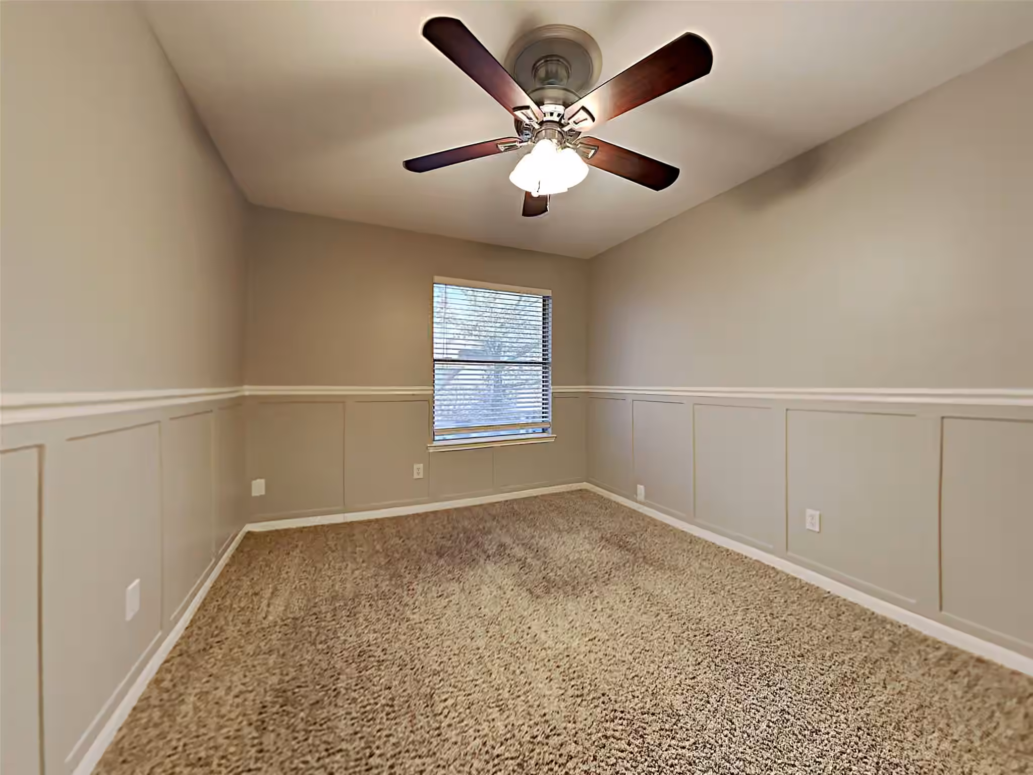 Photo 3 of 8034 Oceanside Drive, Houston, TX