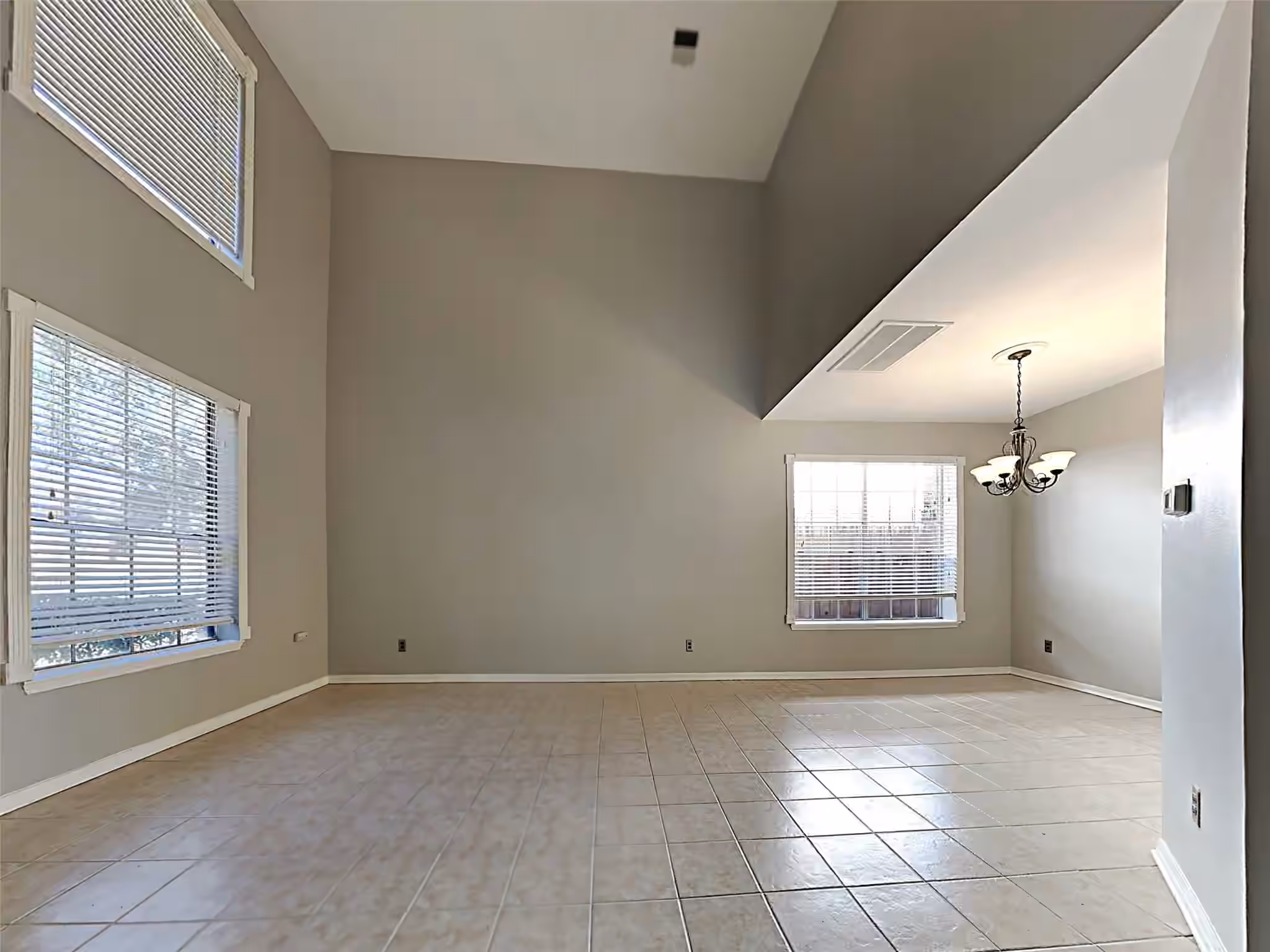 Photo 7 of 8034 Oceanside Drive, Houston, TX