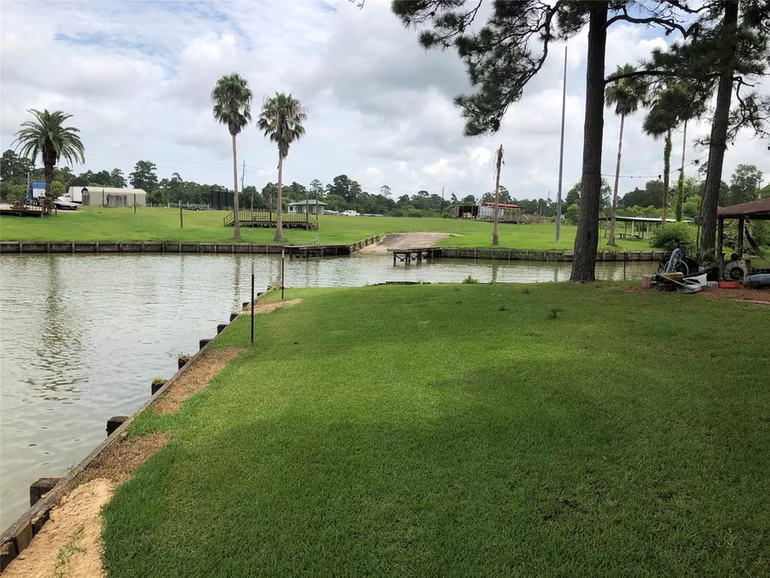 Photo 5 of 103 Page Lane, Houston, TX