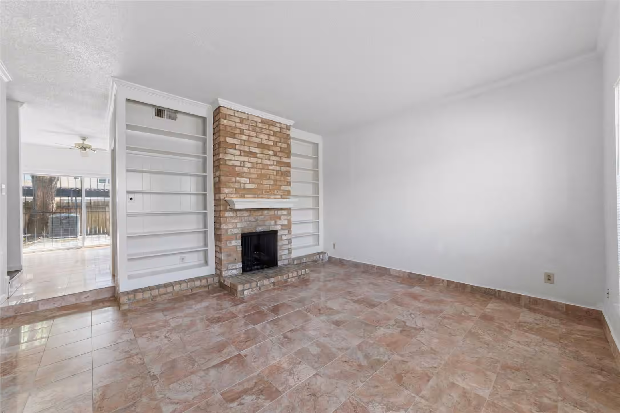 Photo 6 of 7700 Creekbend Drive 70, Houston, TX
