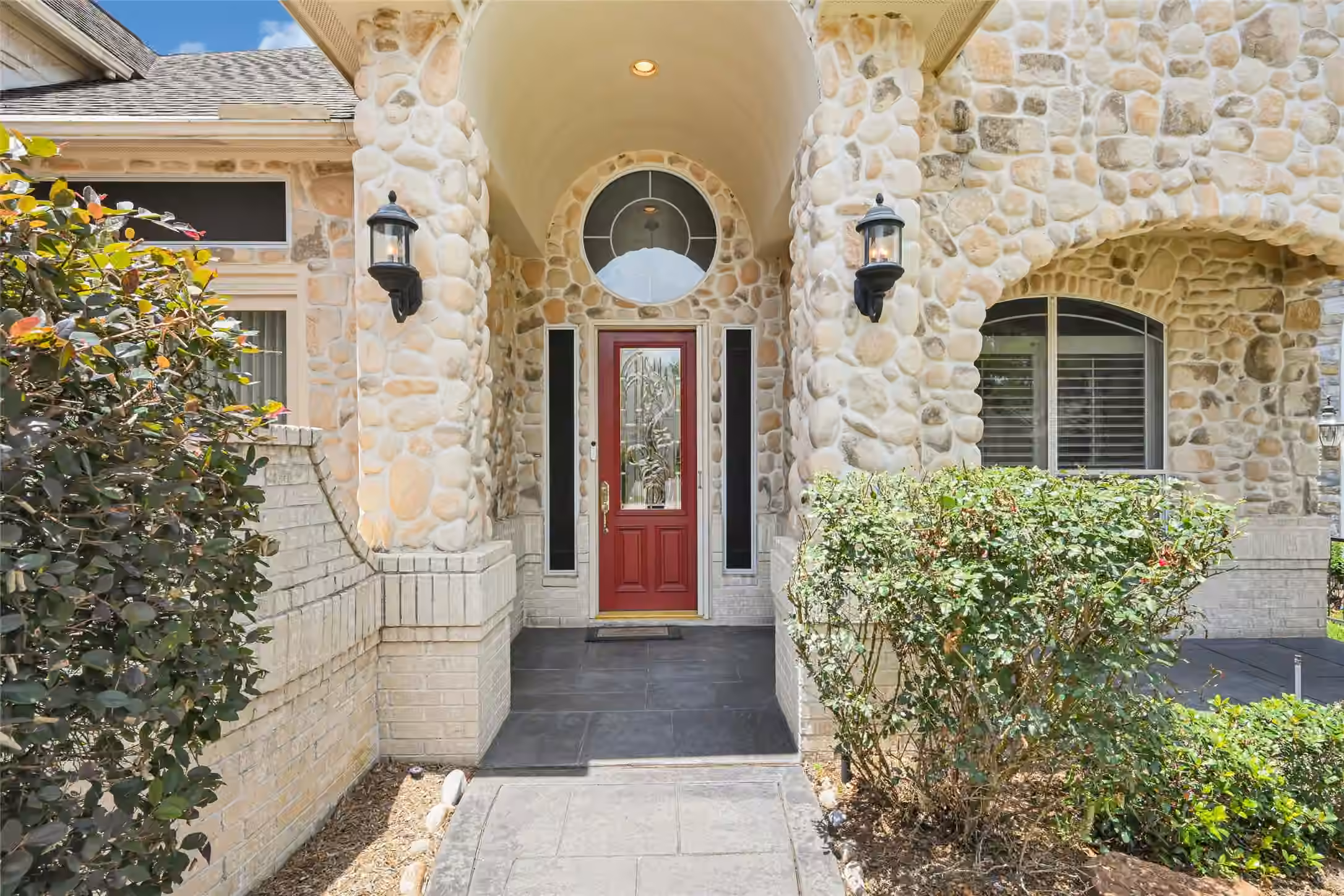 Photo 2 of 122 Marble Staff Court, Houston, TX
