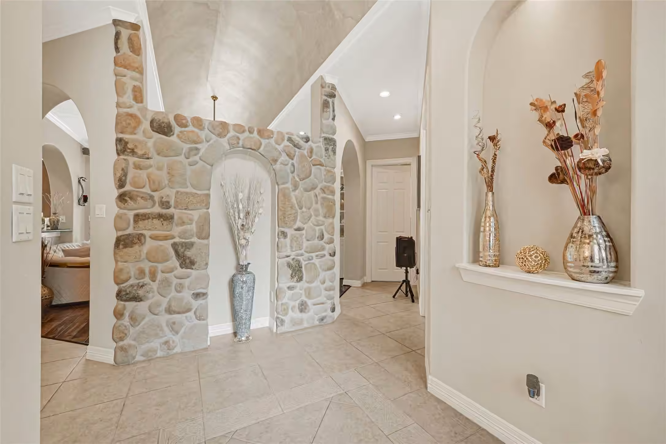 Photo 5 of 122 Marble Staff Court, Houston, TX