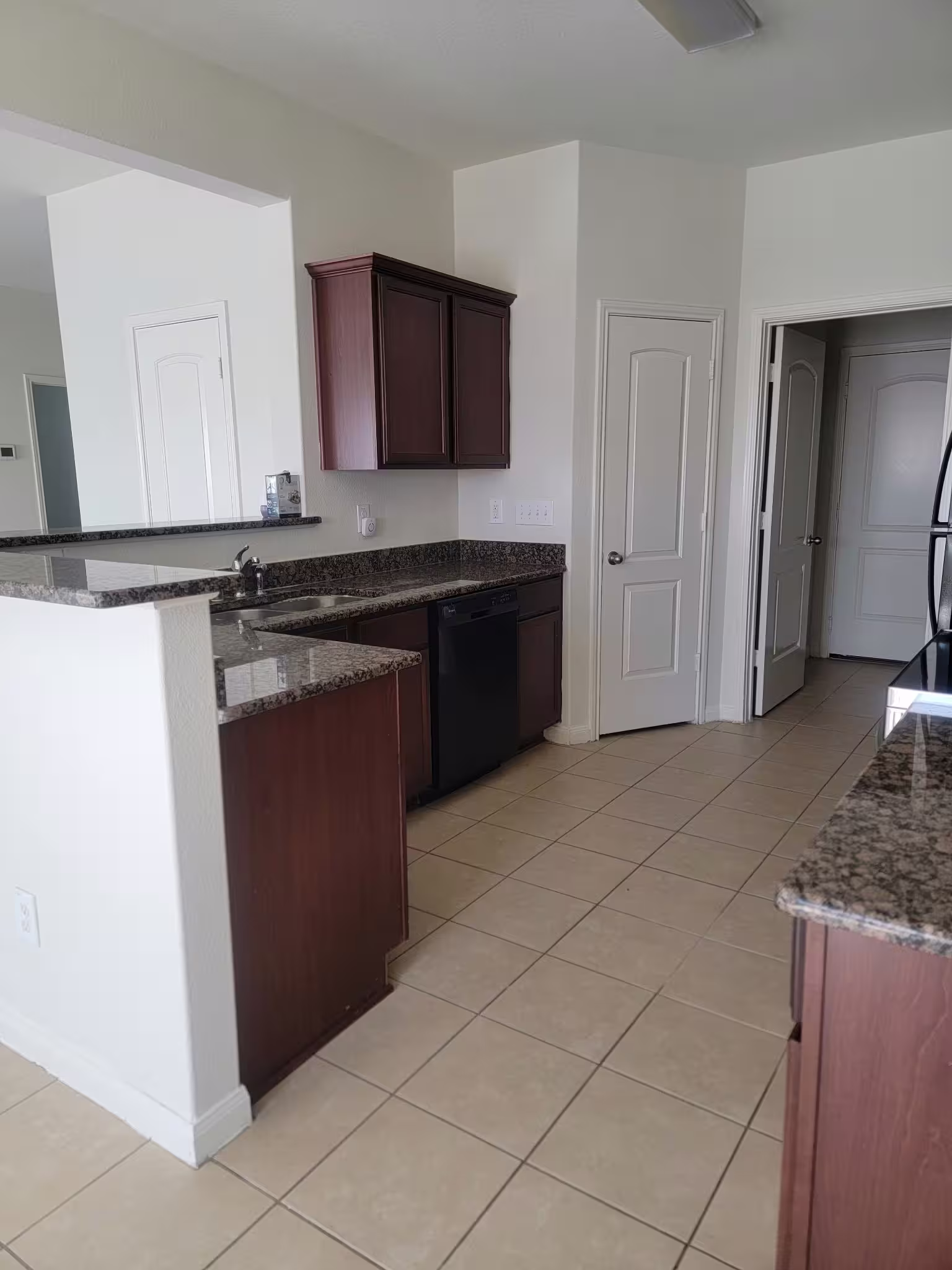 Photo 4 of 2214 Seabourne Trails Road, Rosenberg, TX