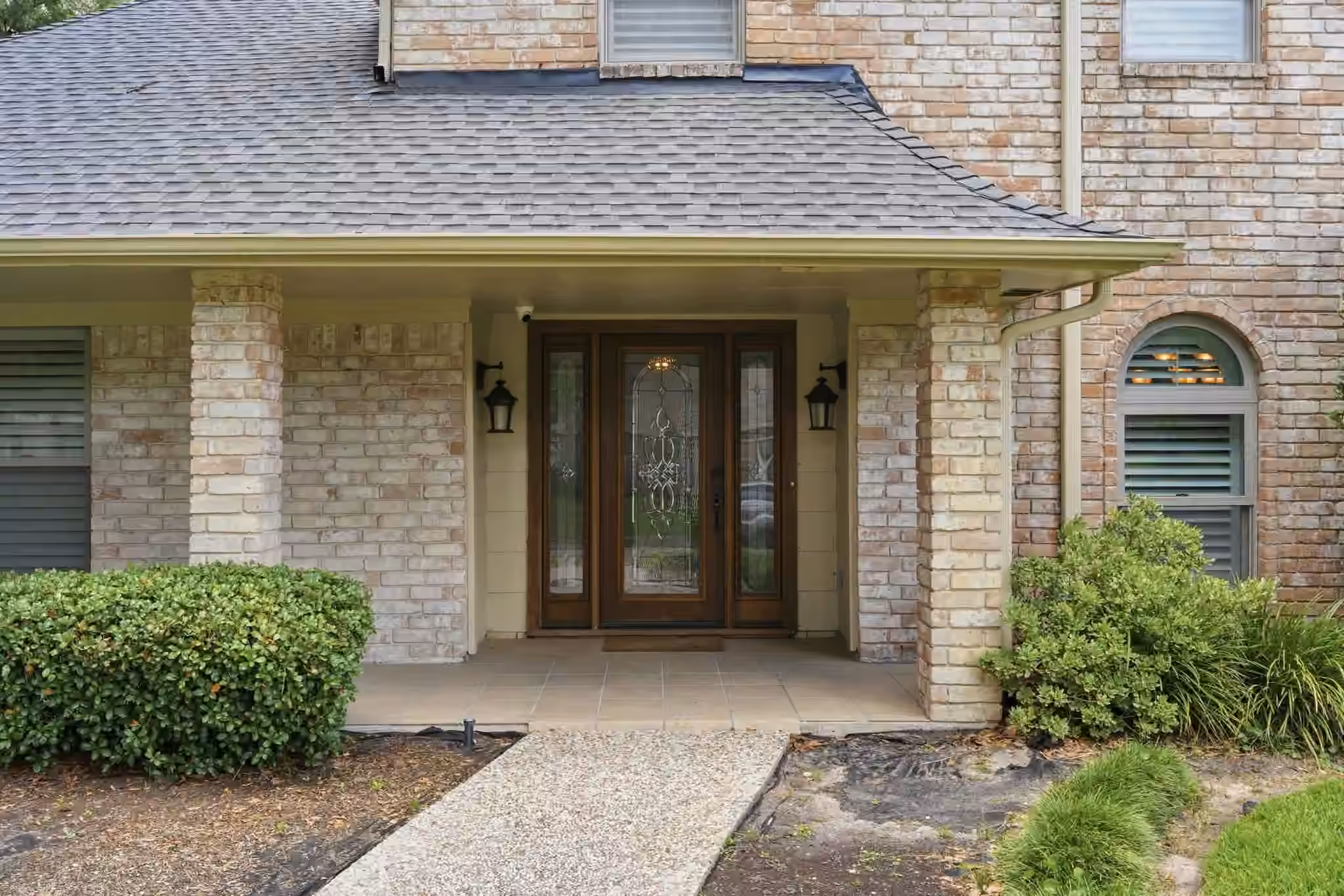 Photo 3 of 5306 Dana Leigh Drive, Houston, TX
