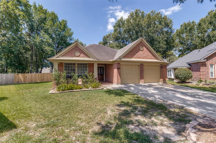 Photo 2 of 12702 Wolf Creek Court, Humble, TX