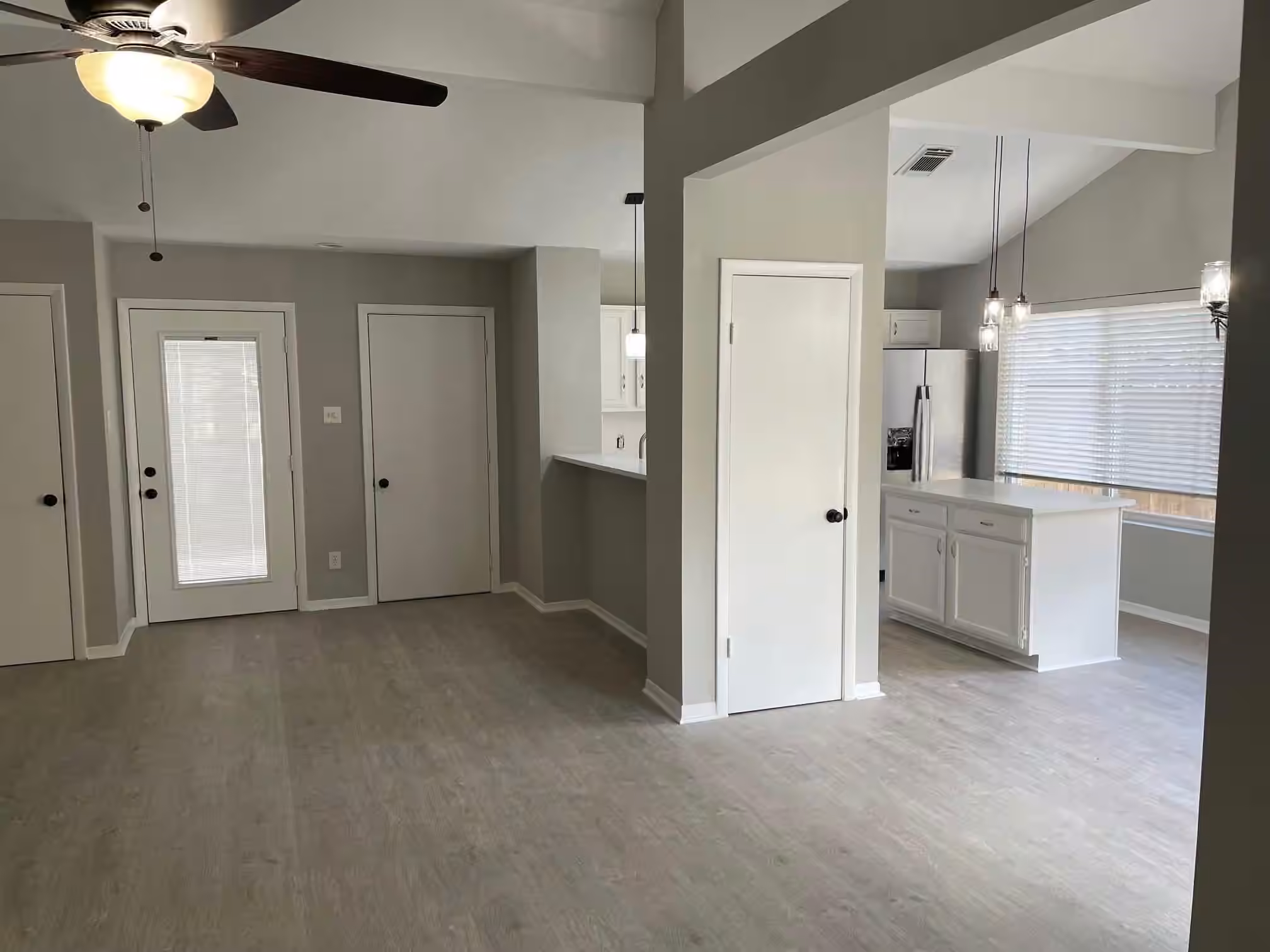 Photo 4 of 3007 Whetrock Lane, Sugar Land, TX