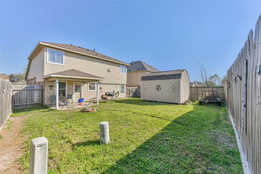 Photo 6 of 8319 White Pine Lane, Baytown, TX