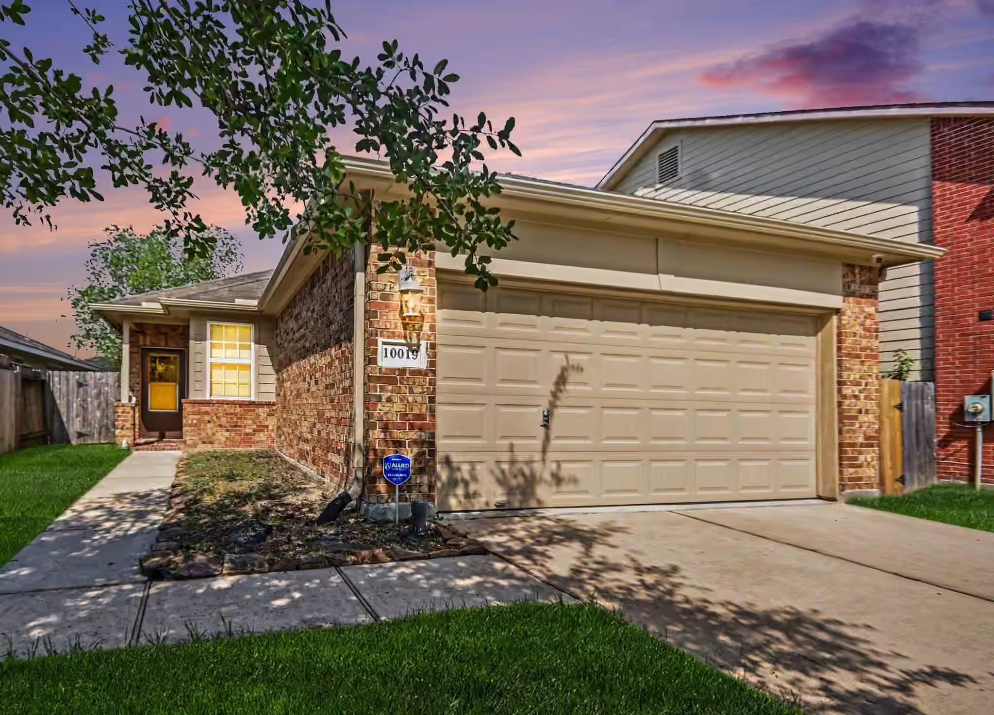 Photo of 10019 Meadow Mill Forest Lane, Houston, TX 77044