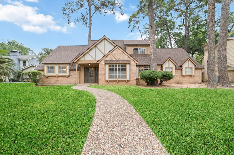 Photo of 7910 Oak Moss Drive, Spring, TX