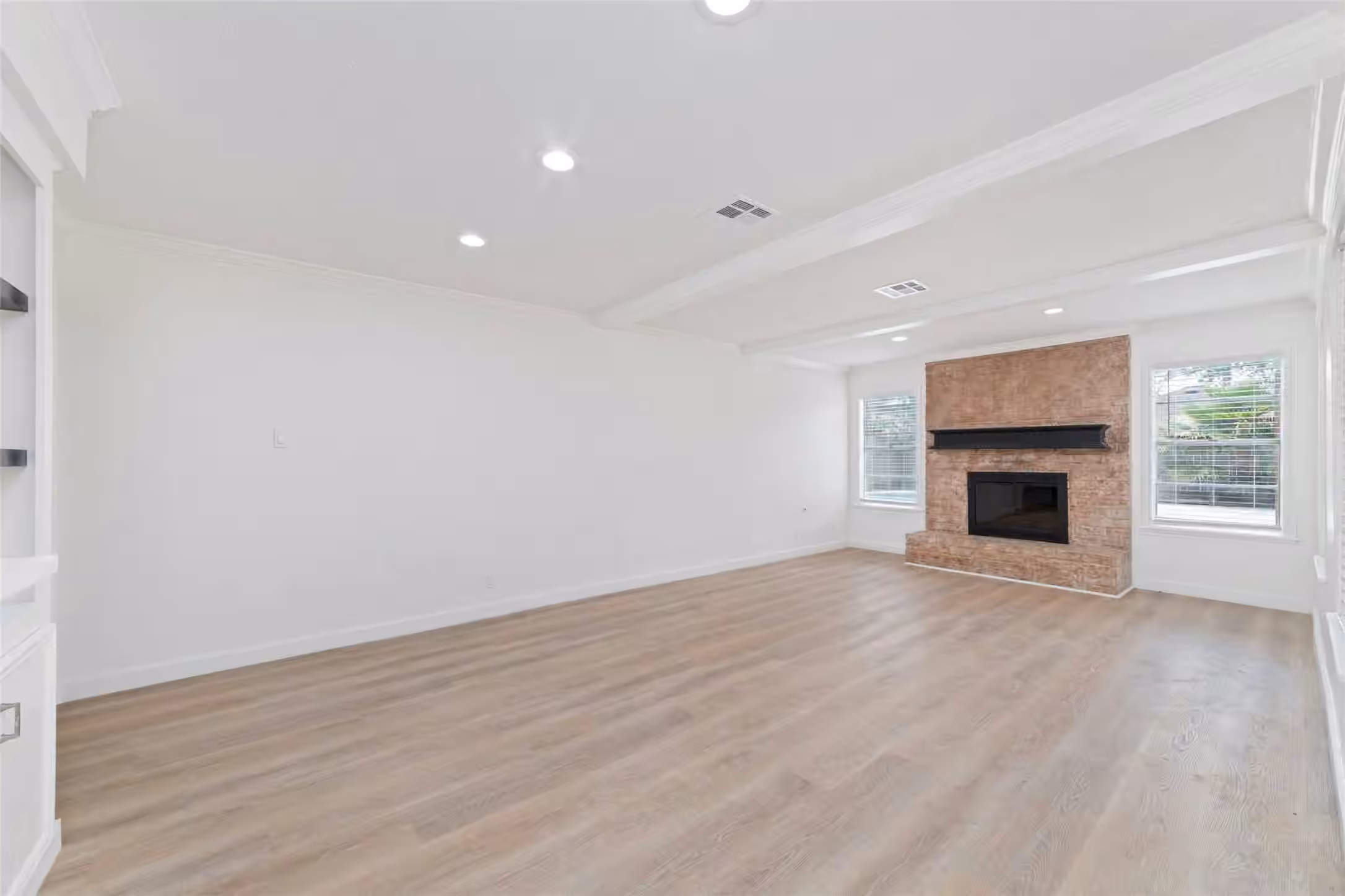 Photo 7 of 7910 Oak Moss Drive, Spring, TX