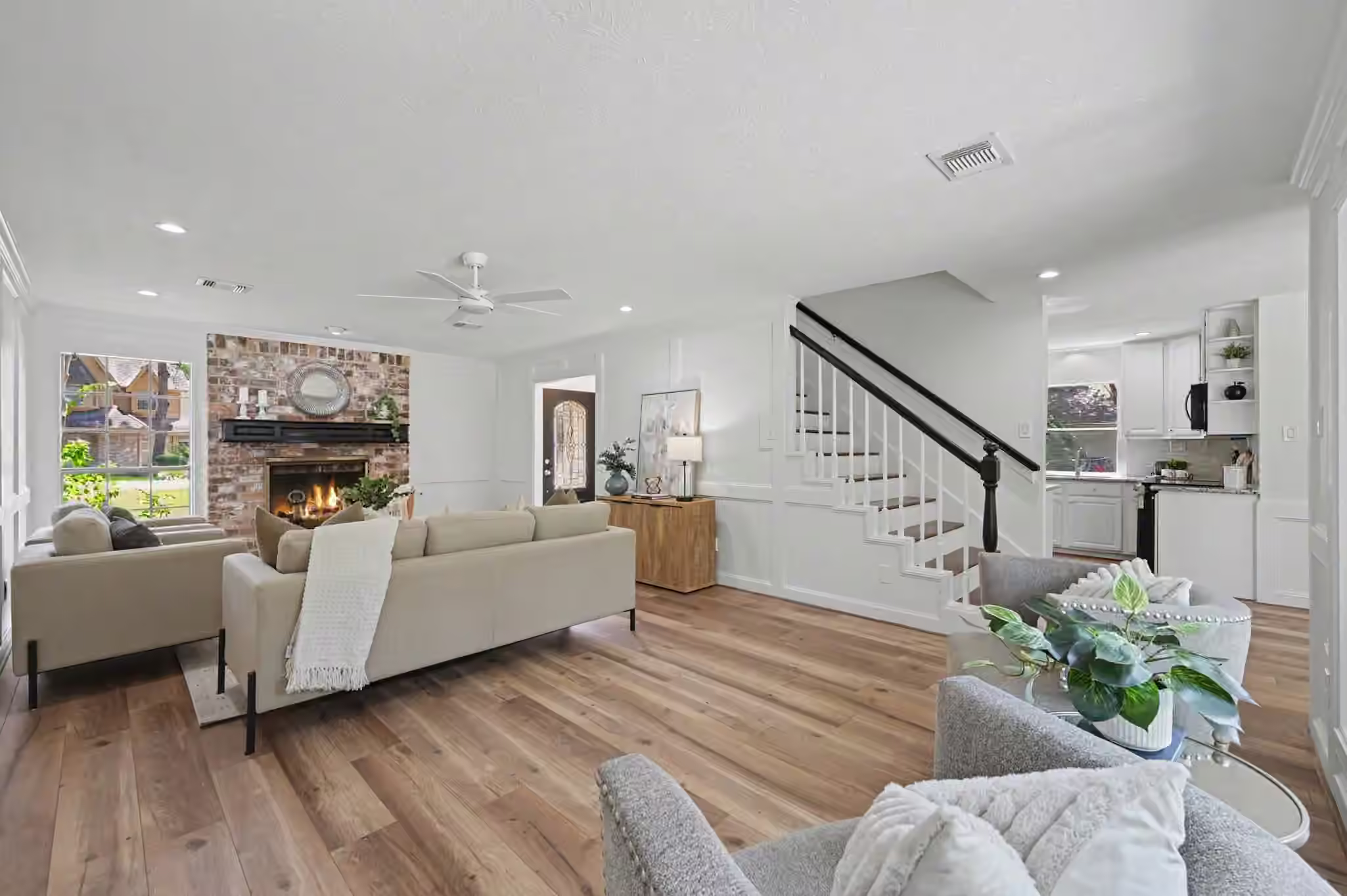 Photo 6 of 19 Postvine Court, The Woodlands, TX