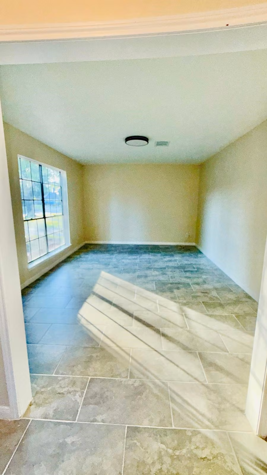 Photo 3 of 25514 Lynbriar Lane, Spring, TX